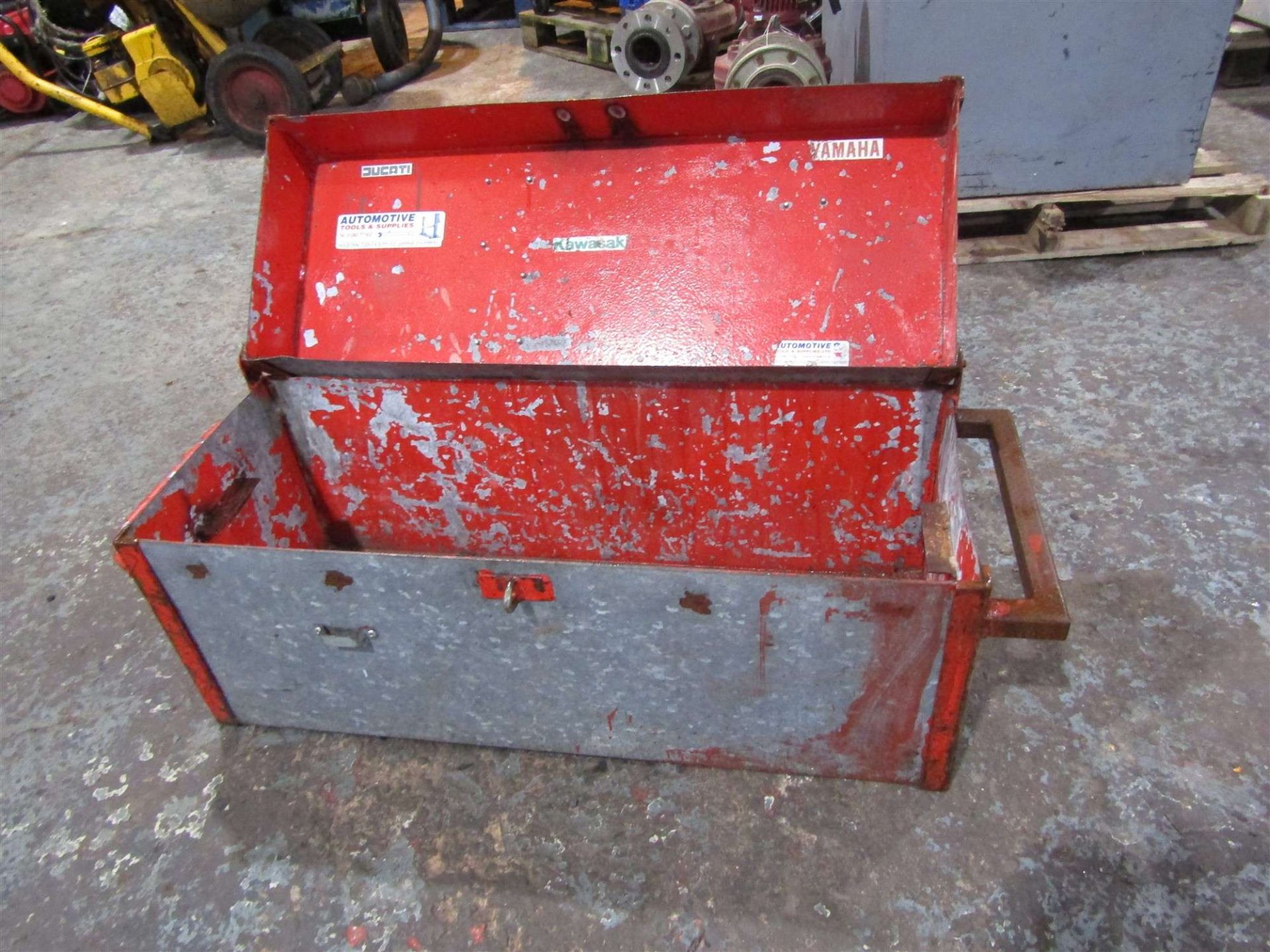 WAGON/TRUCK STRAP BOX