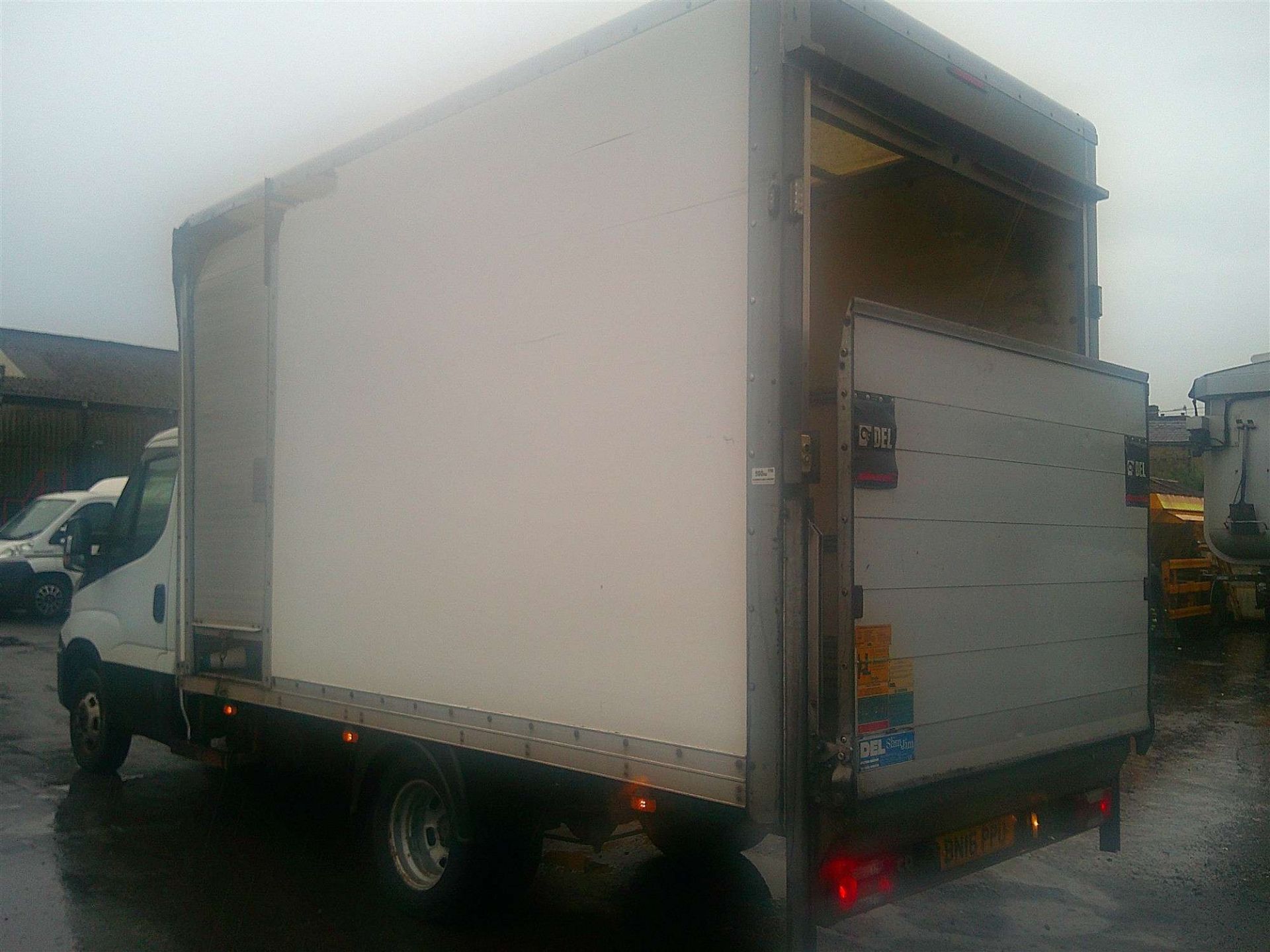 2016 16 IVECO DAILY BOX VAN (DIRECT COUNCIL) - Image 4 of 7