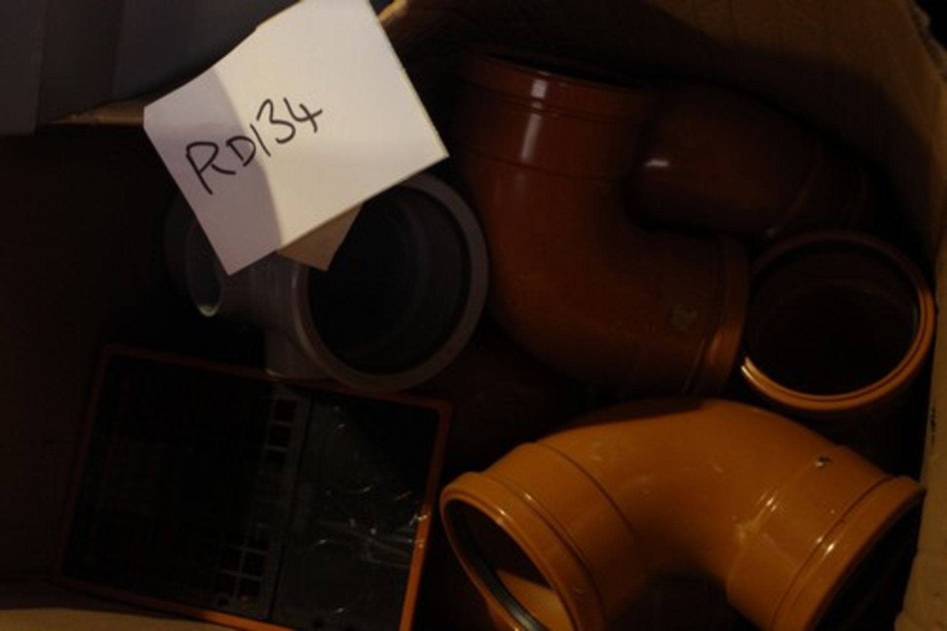 A magnum of drainage products, including 1 x pack of 3 Clark drain garage pack, pipe clips, - Image 4 of 9