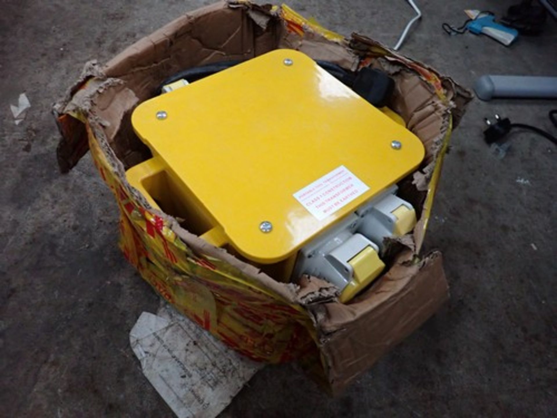 1 x 5kva, 230v in, 110v out, rated transformer - new (EST3 floor)