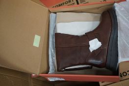 2 x pairs of Heavenly Feet, Rubymae2 boots, size 5 - new in box (E floor)