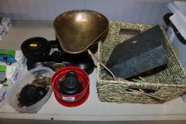 A set of Salter scales and various weights togethe