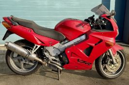 HONDA VFR MOTORBIKE (781cc) - Petrol - Red. On the instructions of: The Official Receiver.