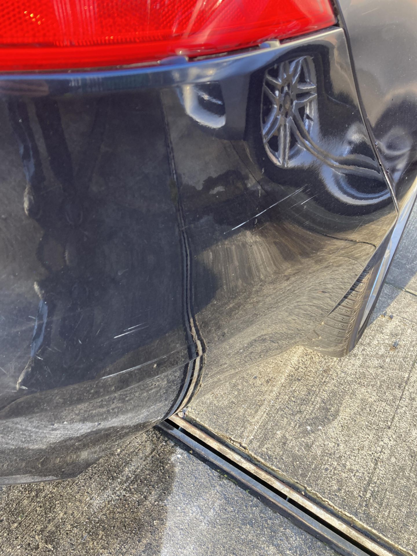 JAGUAR 2.0 XER R-SPORT I AUTOMATIC 4 DOOR SALOON - Petrol - Black. - Image 7 of 14