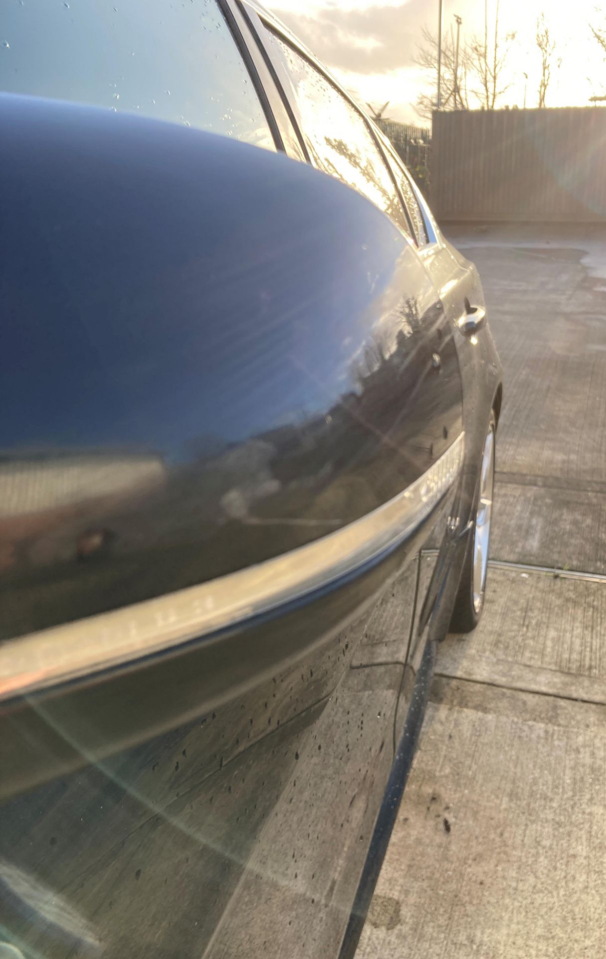 JAGUAR 2.0 XER R-SPORT I AUTOMATIC 4 DOOR SALOON - Petrol - Black. - Image 11 of 14