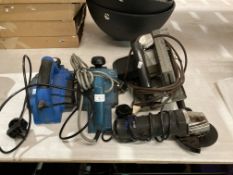 4 x items; to include Black & Decker circular saw (non-runner), angle grinder,