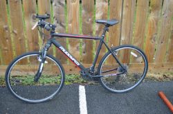 8804 - 600 lots Modern and Traditional Furnishings, Small Collectables and Household Effects