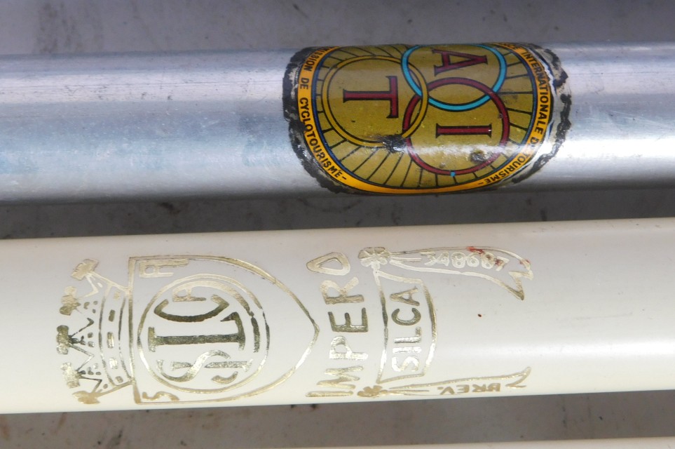 Various bicycle pumps, including Joe Blow Sprinter pump, bike pump, Zefal bike pumps, etc. (a - Image 5 of 7