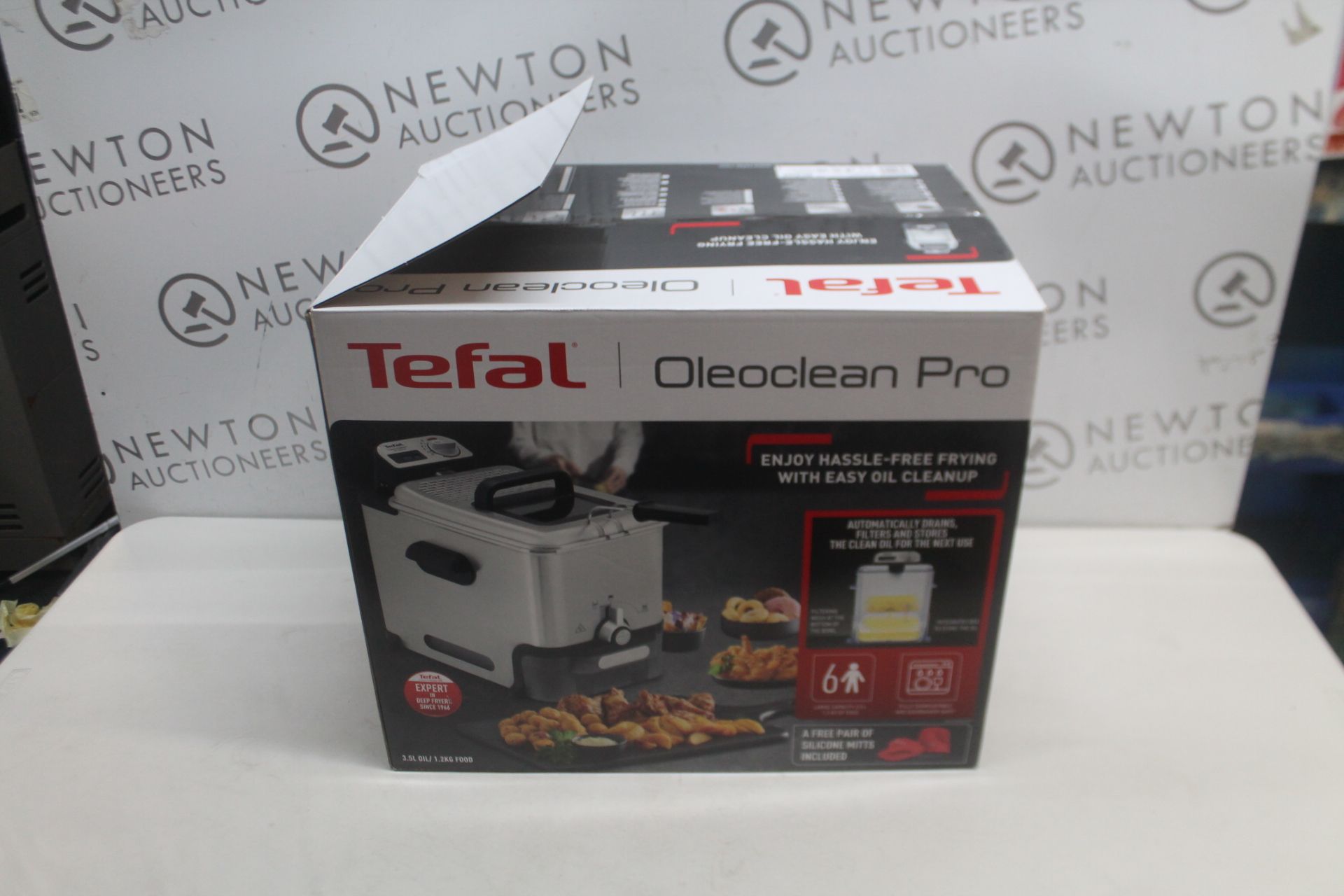 1 BOXED TEFAL OLEOCLEAN PRO INOX & DESIGN DEEP FRYER RRP Ã‚Â£129.99