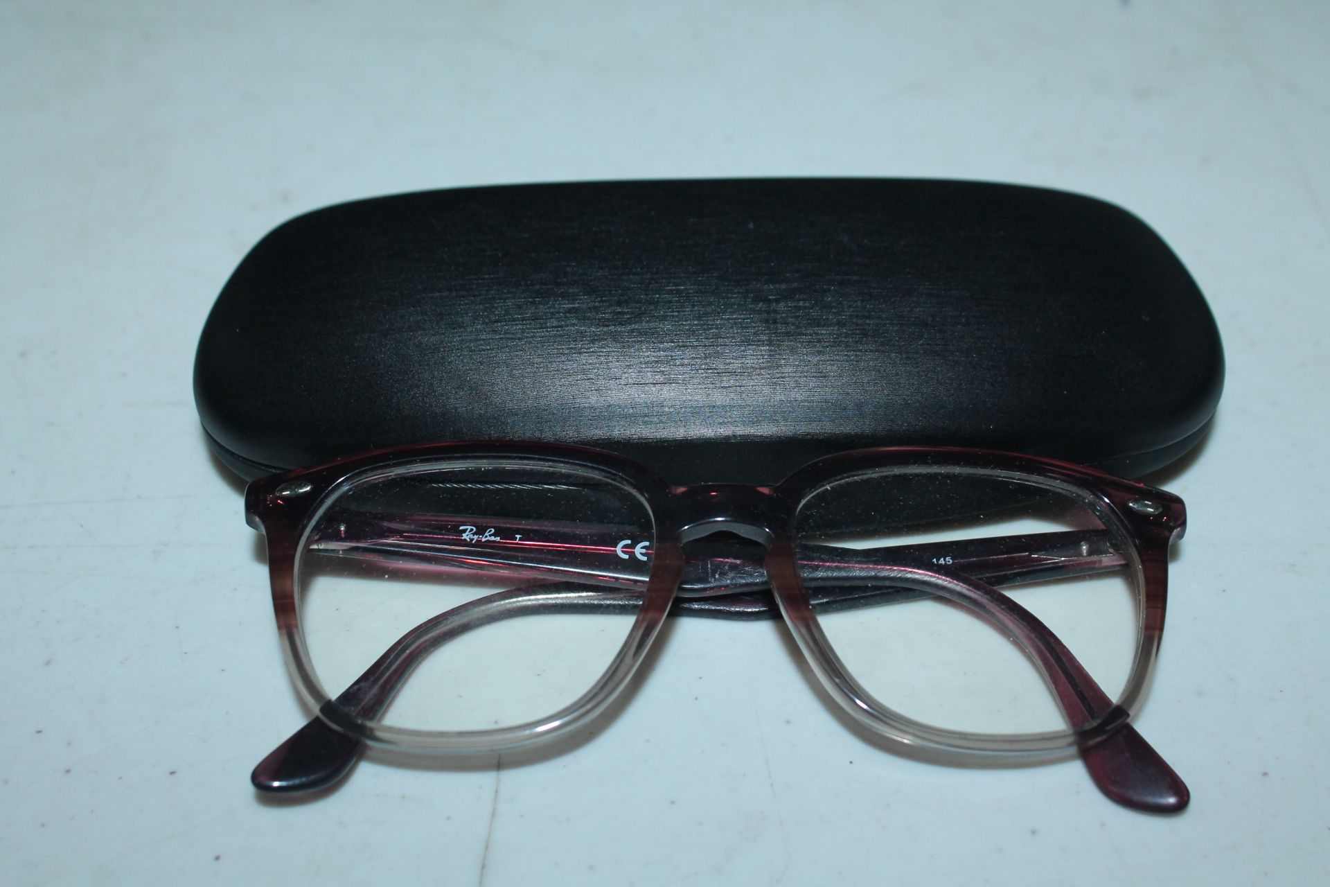 1 PAIR OF RAYBAN GLASSESS FRAME RRP Â£99.99 MODEL RB 4362V