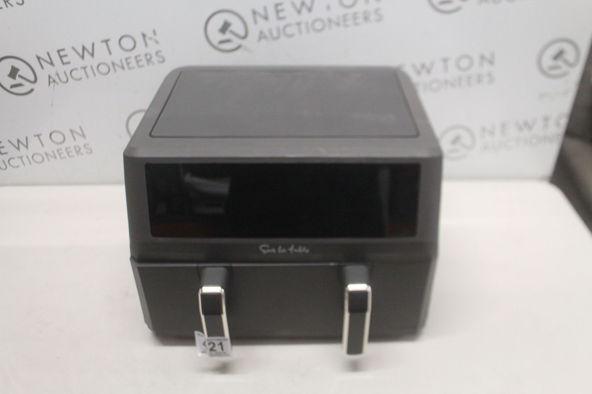 1 SUR LA TABLE DIGITAL AIR FRYER DUAL BASKET 10.4L RRP Â£109.99