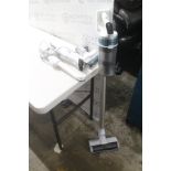 1 SAMSUNG JET 70 PET CORDLESS VACUUM CLEANER WITH BATTERY AND CHARGER RRP Â£399