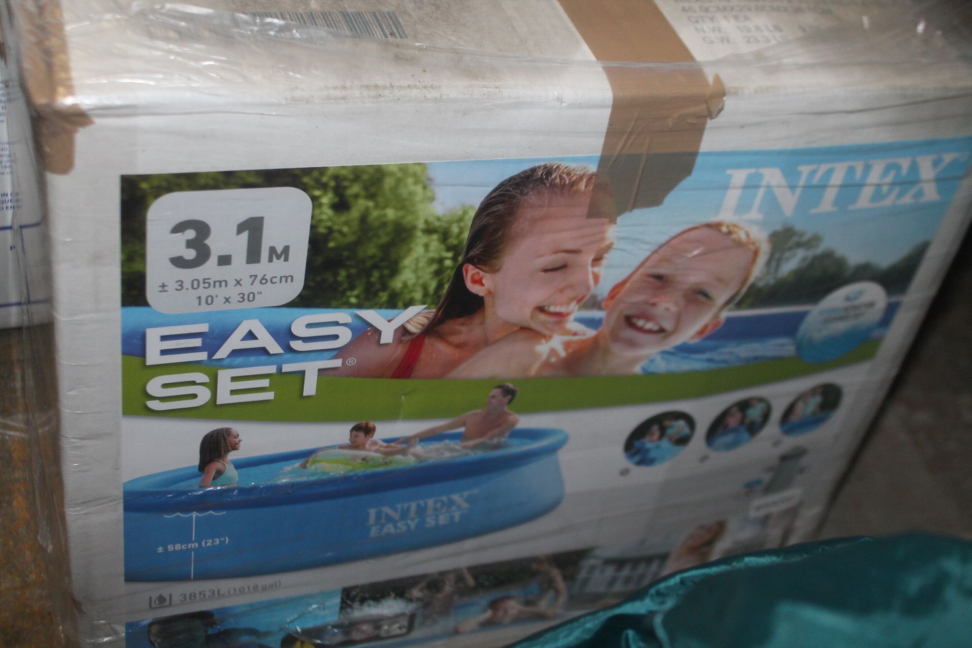 1 BOXED INTEX EASY SET SWIMMING POOL RRP Â£39.99
