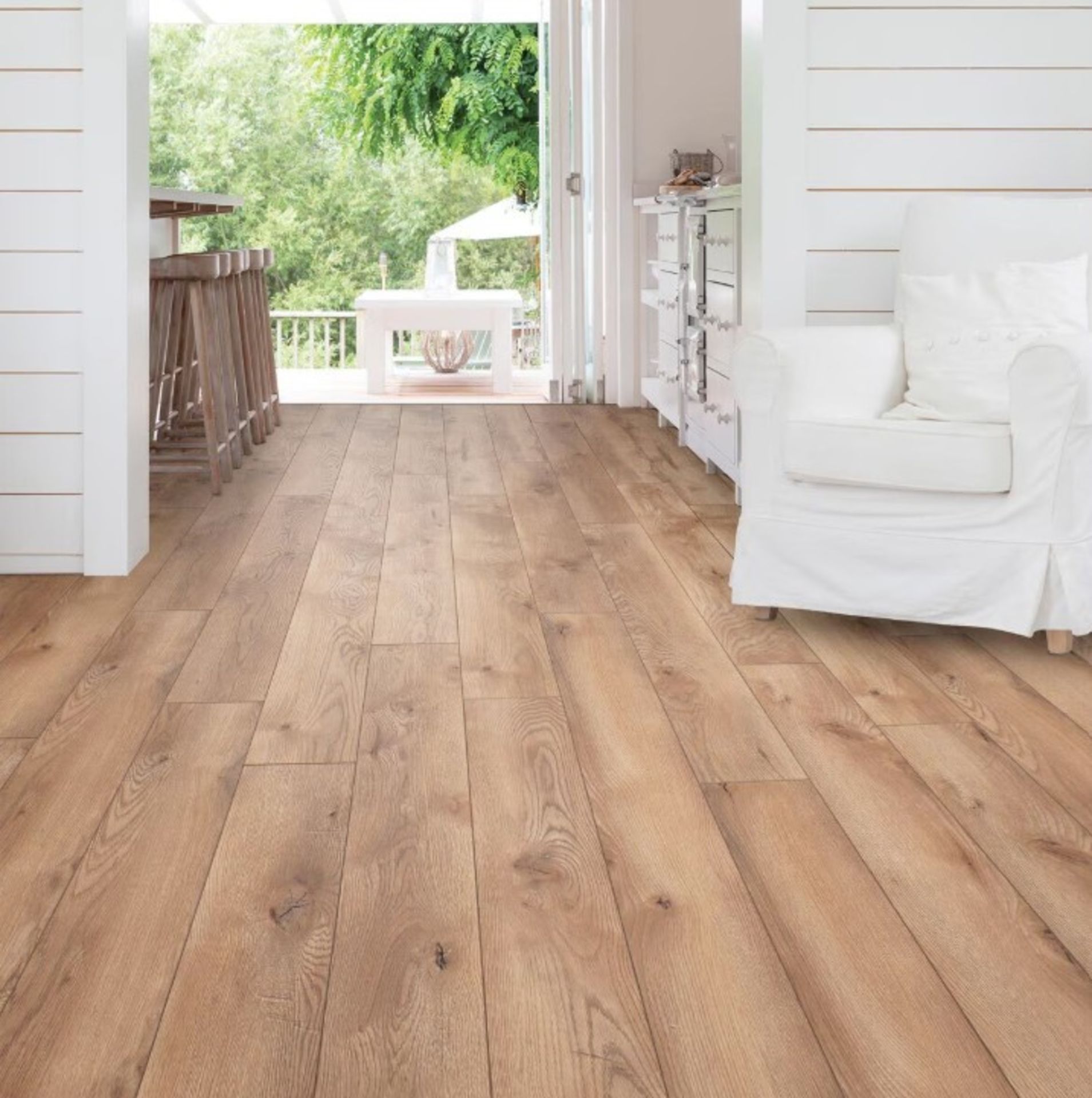 1 BOXED GOLDEN SELECT WOODLAND SPLASH SHIELD AC5 LAMINATE FLOORING WITH FOAM UNDERLAY - (COVERS