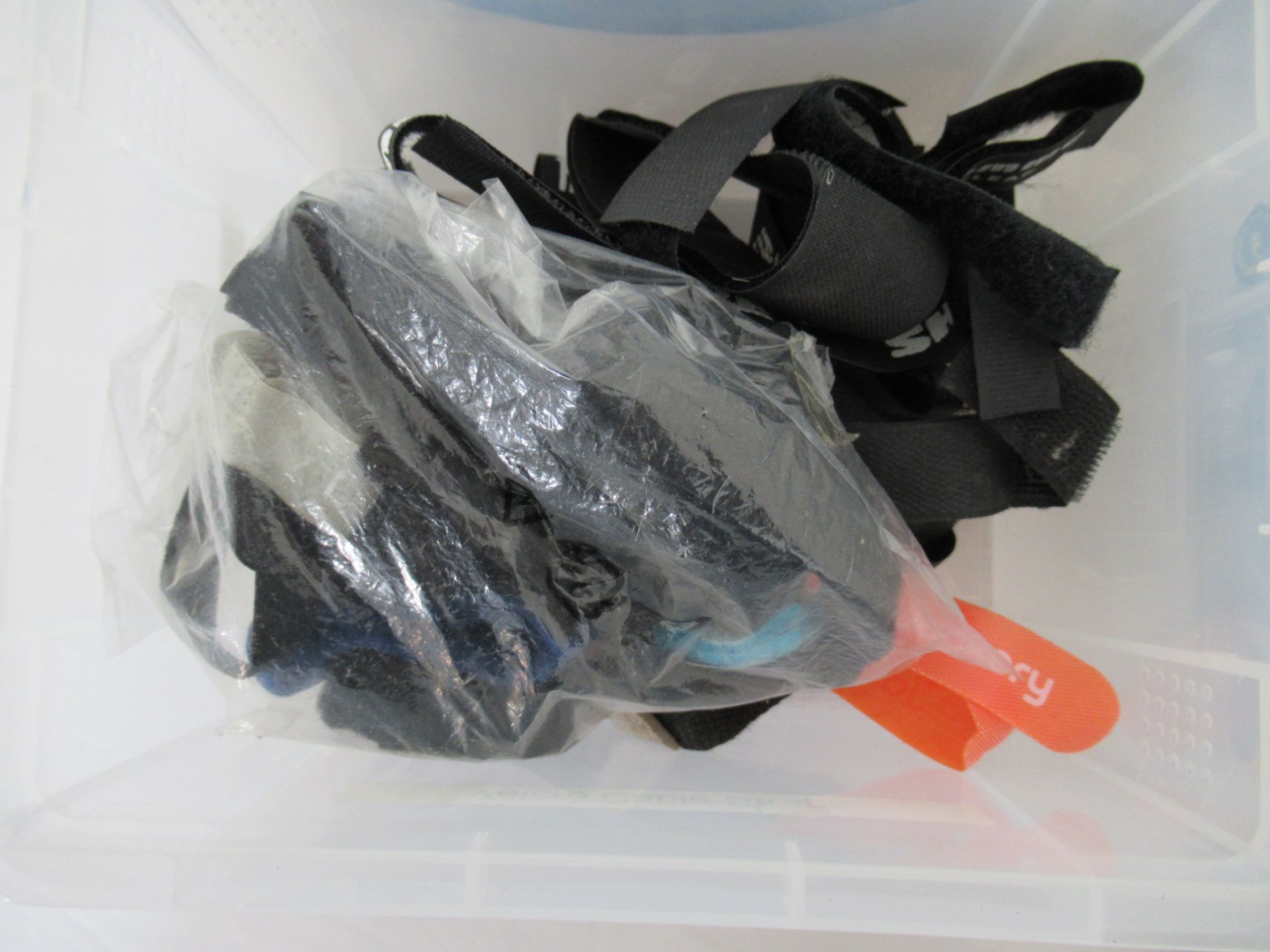 (10) Assorted microphones and associated items - Image 7 of 15