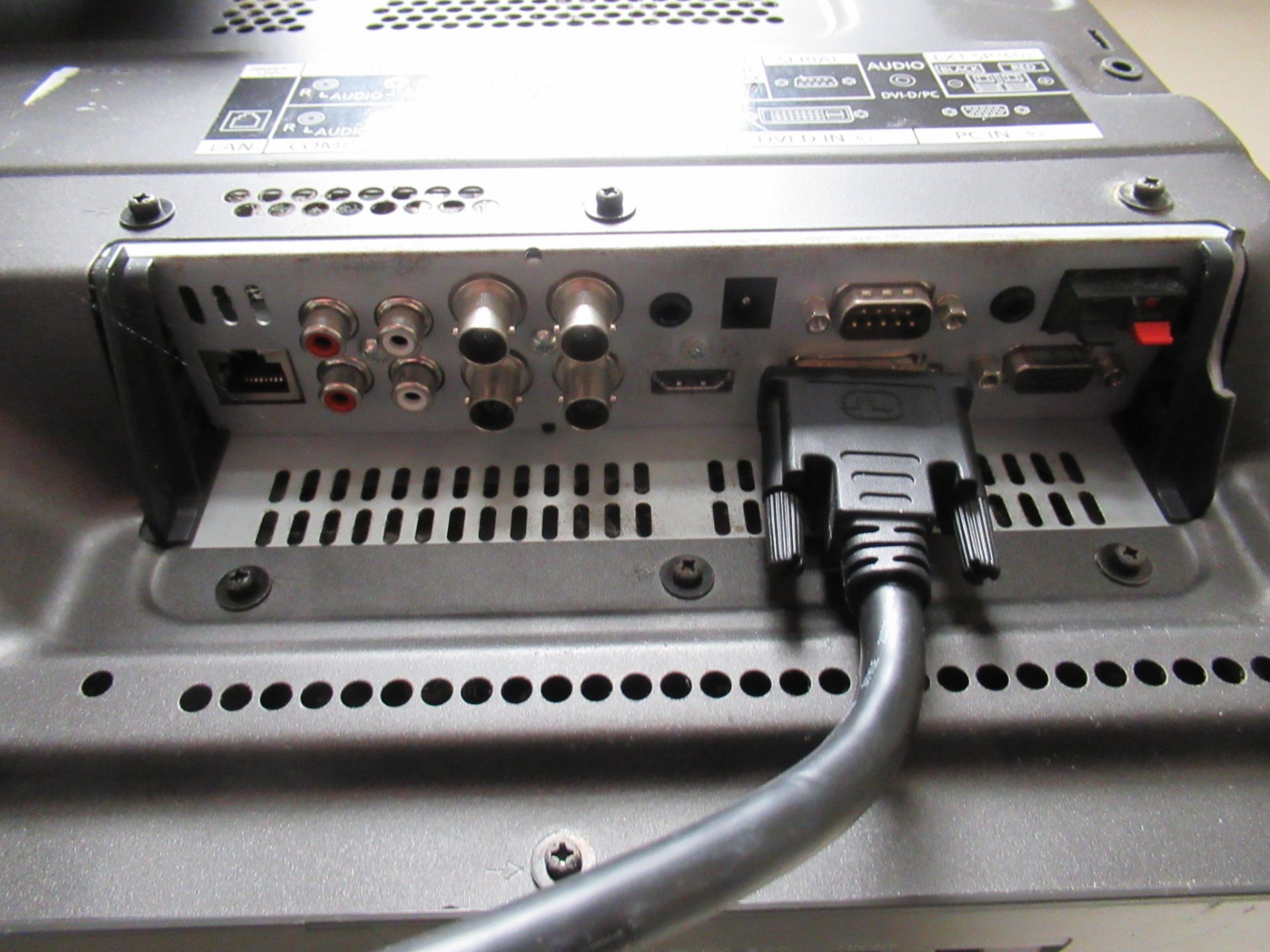 Panasonic TH-50PF30 50" 50-inch full high definition plasma display - Image 6 of 9