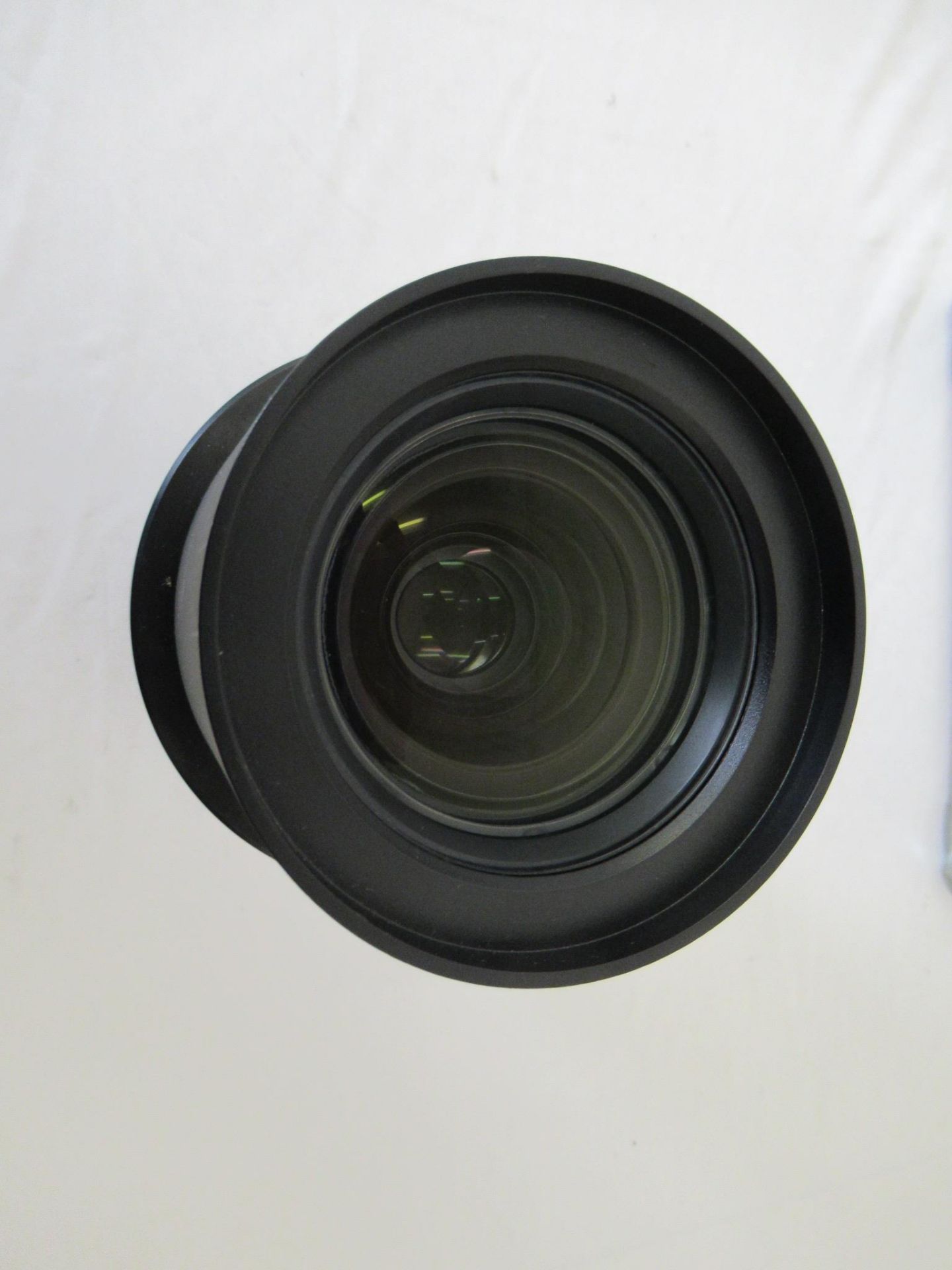 Sanyo LNS-S20 standard projection zoom lens 1.7-2.8:1 - Image 5 of 9