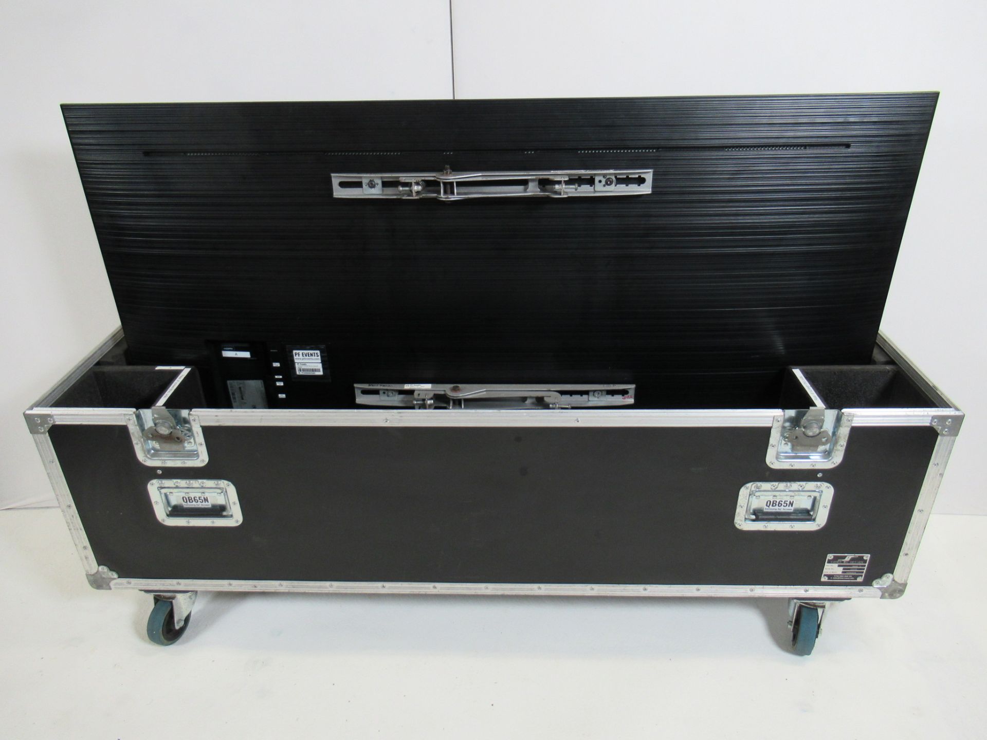 Samsung QB65N QBN Series - 65" LED-backlit LCD display - 4K - Image 11 of 14