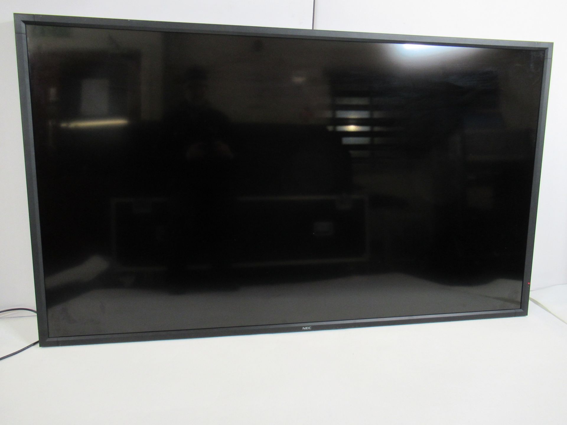 (2) NEC MultiSync V801 V Series - 80" LED-backlit LCD displays - Image 3 of 22