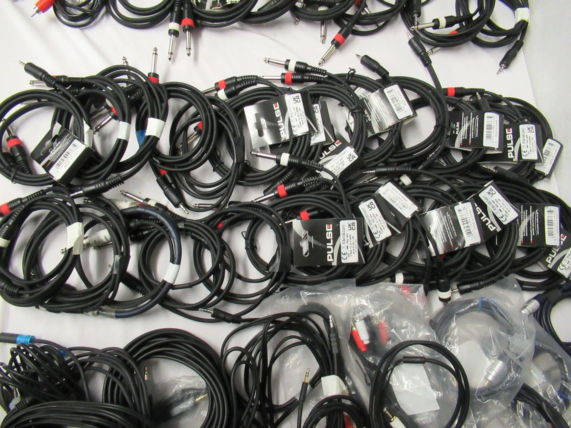 Quantity of Male Mini jack to RCA, 1/4" jack, M and F XLR and Female Mini Jack Cables - Image 3 of 9