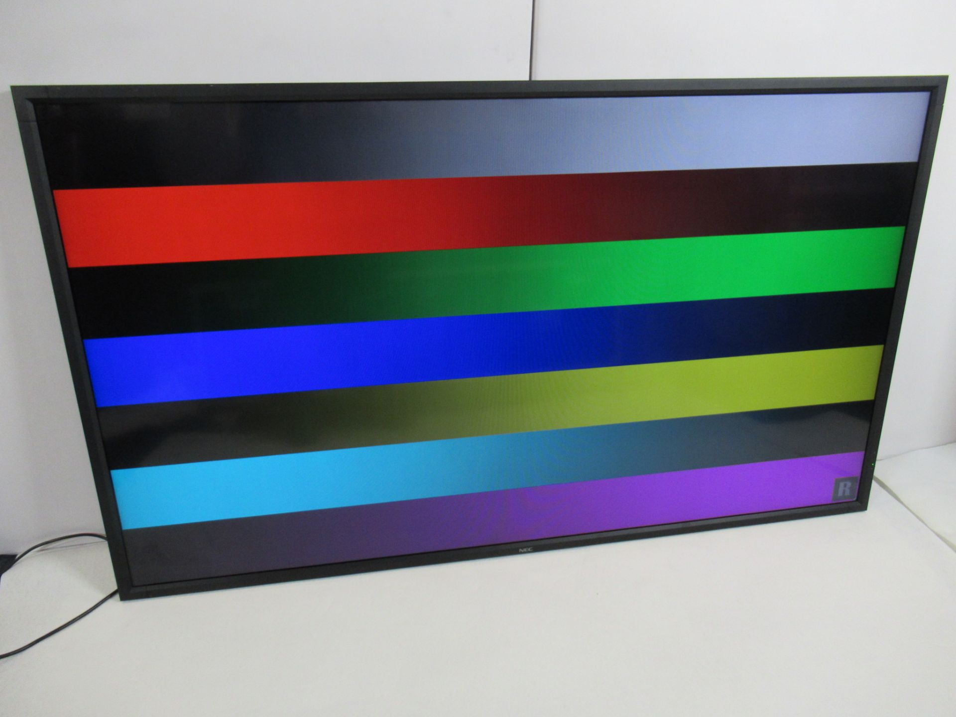 (2) NEC MultiSync V801 V Series - 80" LED-backlit LCD displays