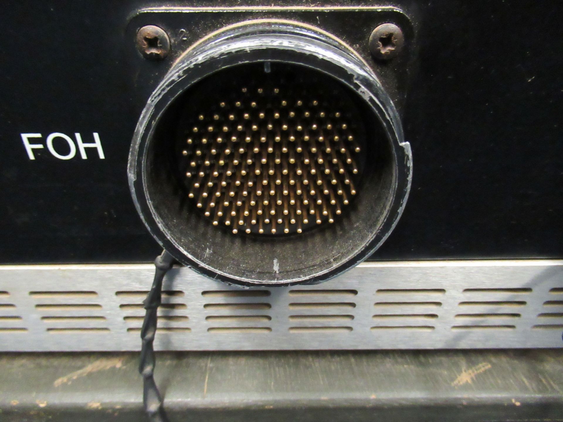 VEAM Passive Split Rack - Image 9 of 23