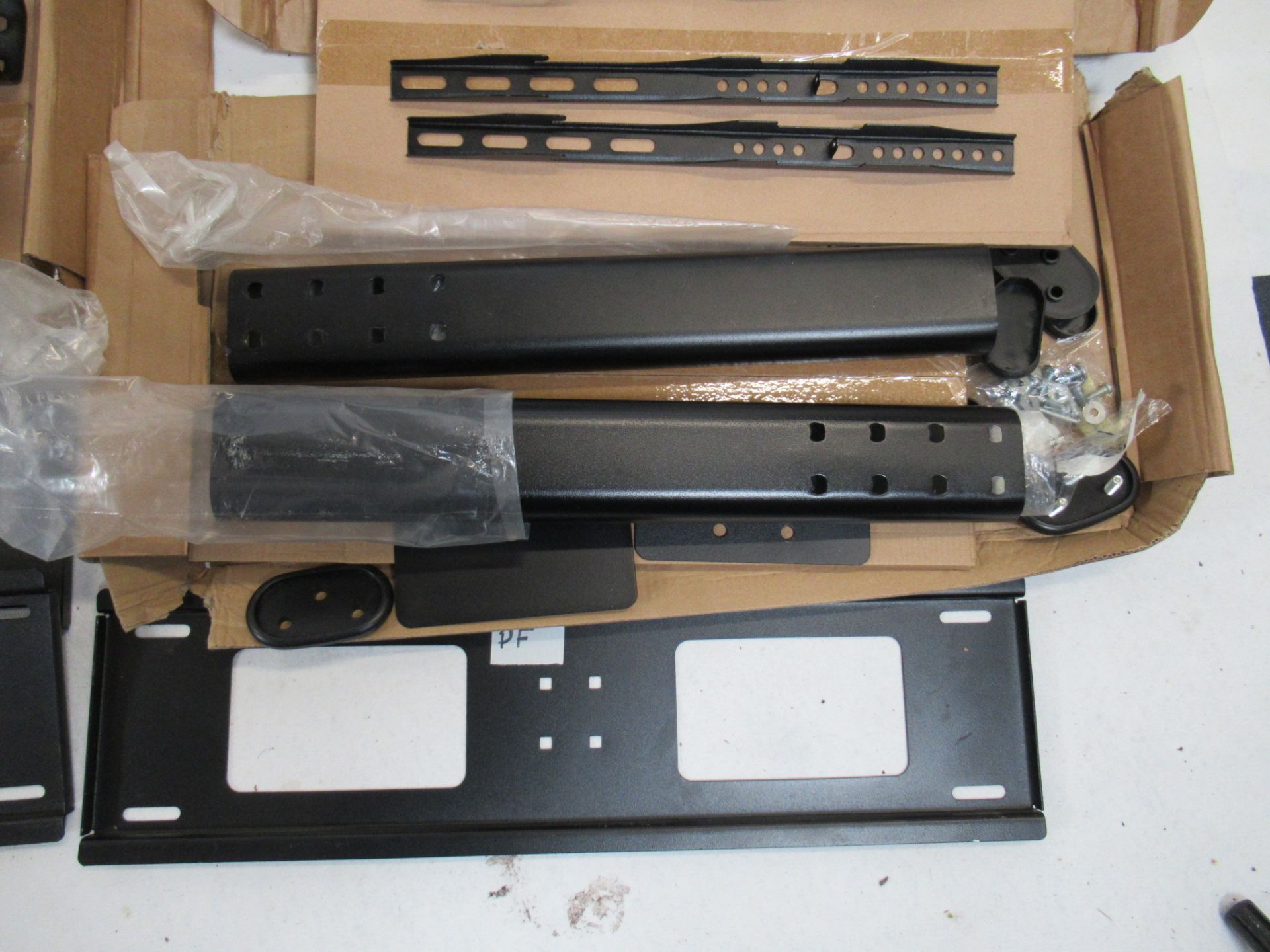 (7) Home Design universal table top TV stand with tempered glass with components - Image 9 of 12