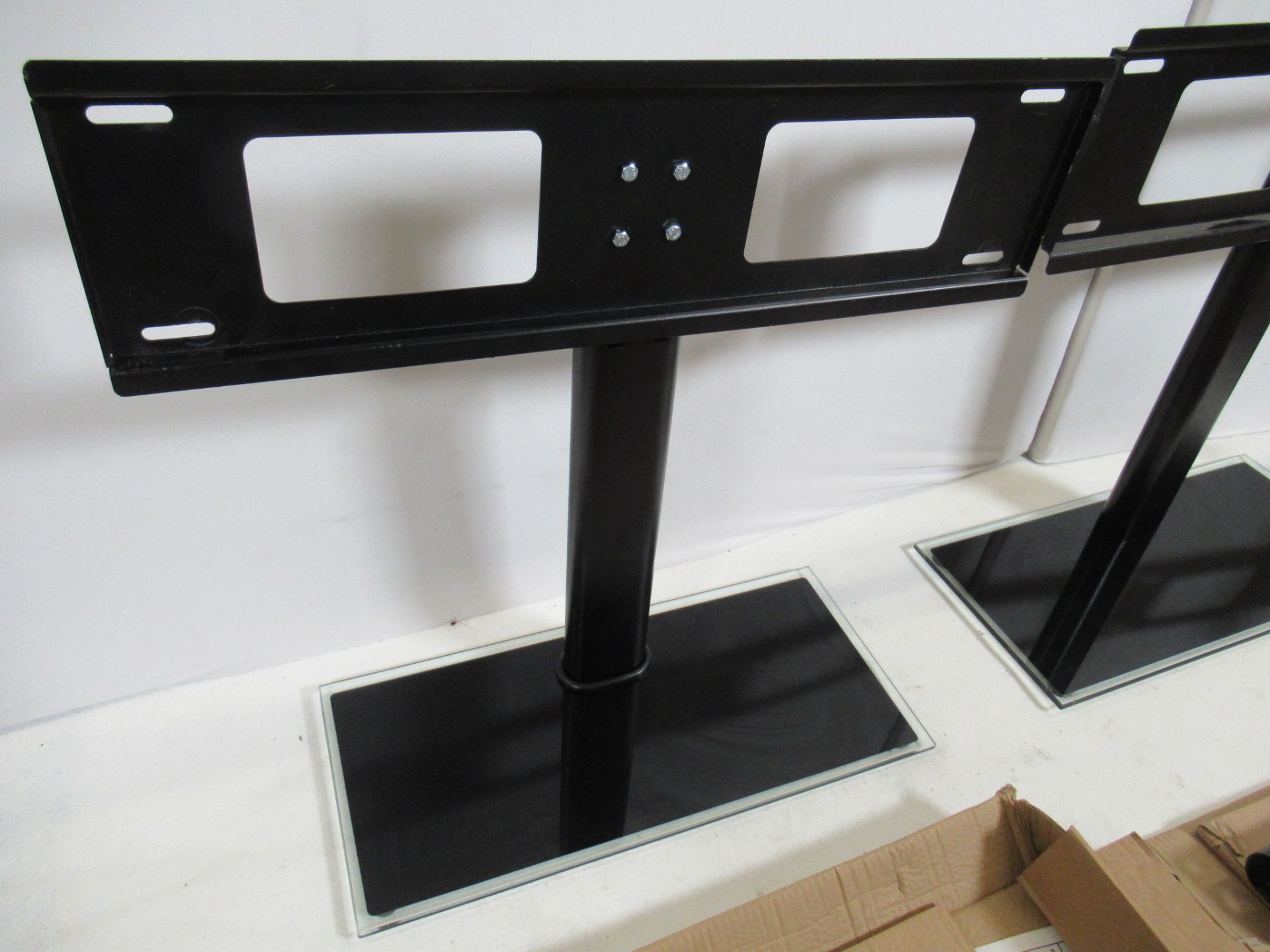(7) Home Design universal table top TV stand with tempered glass with components - Image 2 of 12