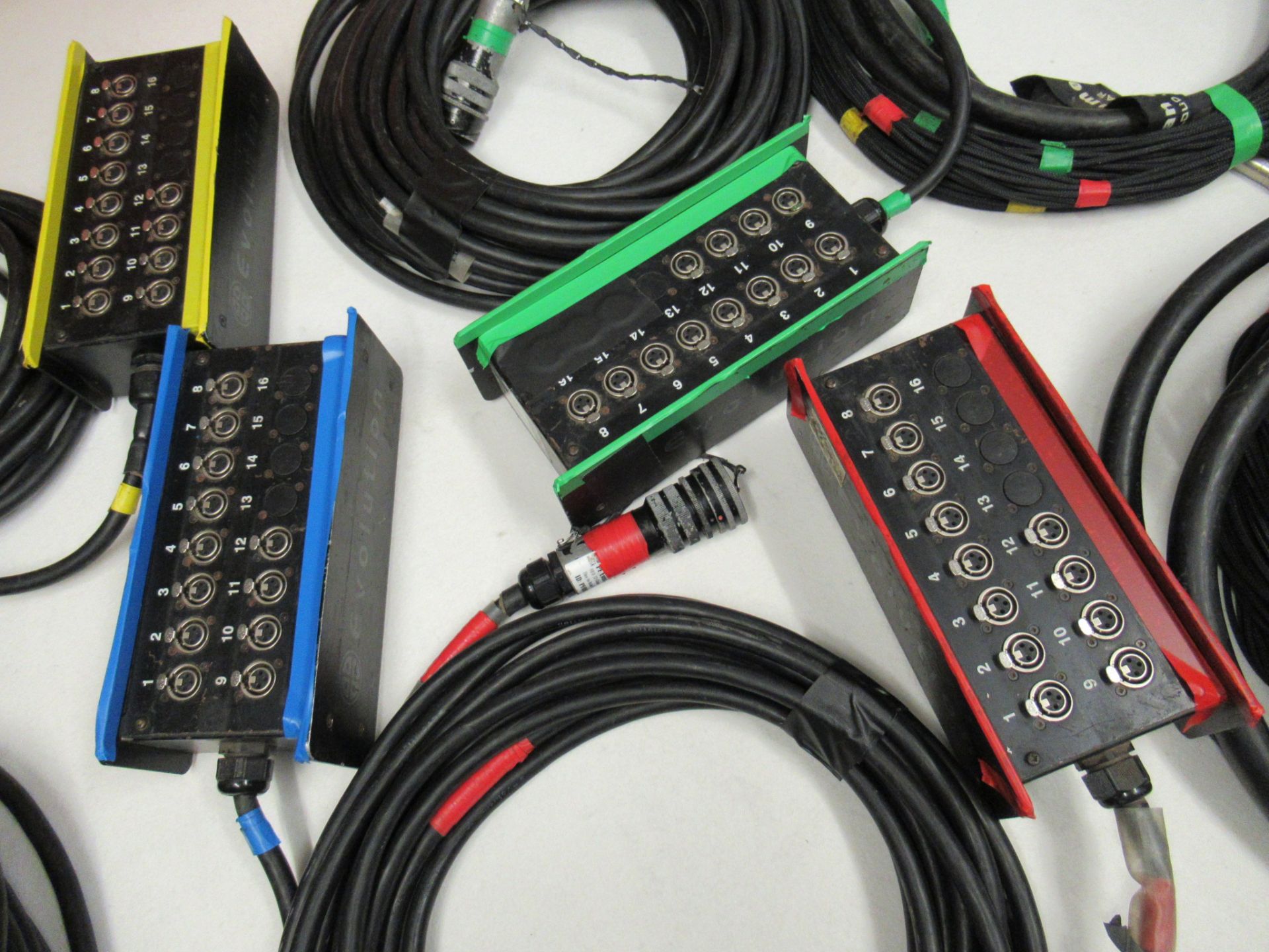 VEAM Passive Split Rack - Image 14 of 23