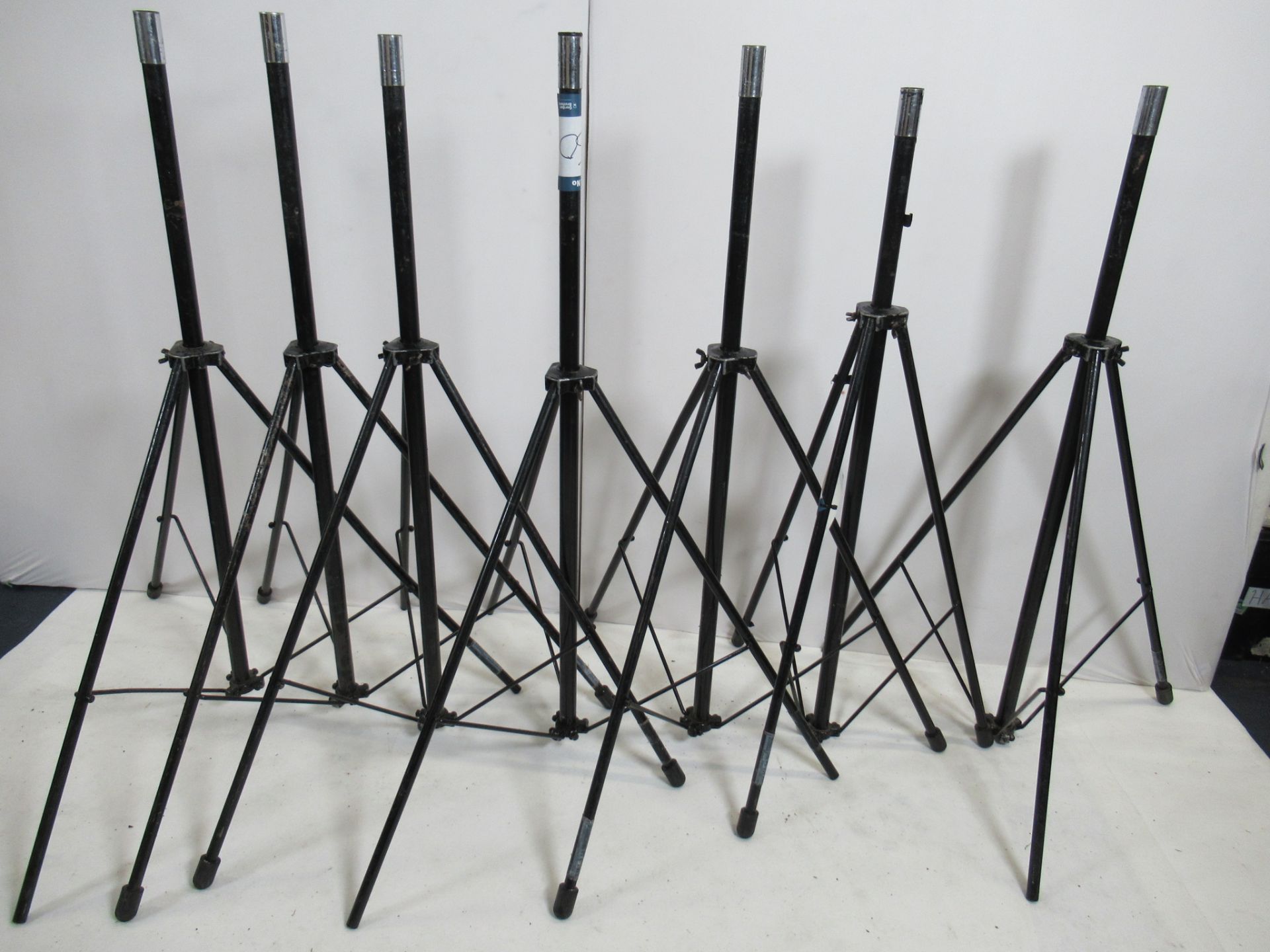 (7) Power drive LT1 black telescopic tripod speaker stands