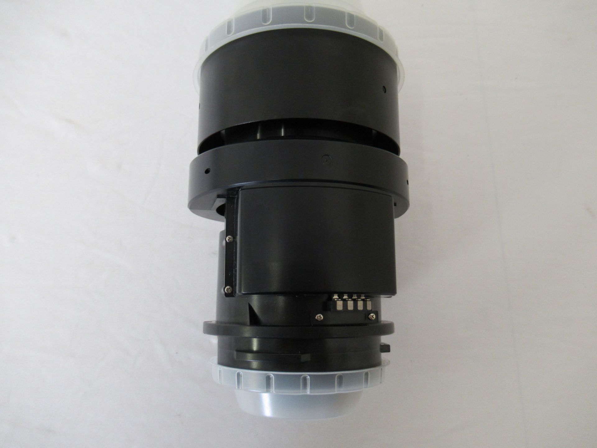 Sanyo LNS-W21 on-axis short fixed projection lens 1.3-1.9:1 - Image 3 of 10
