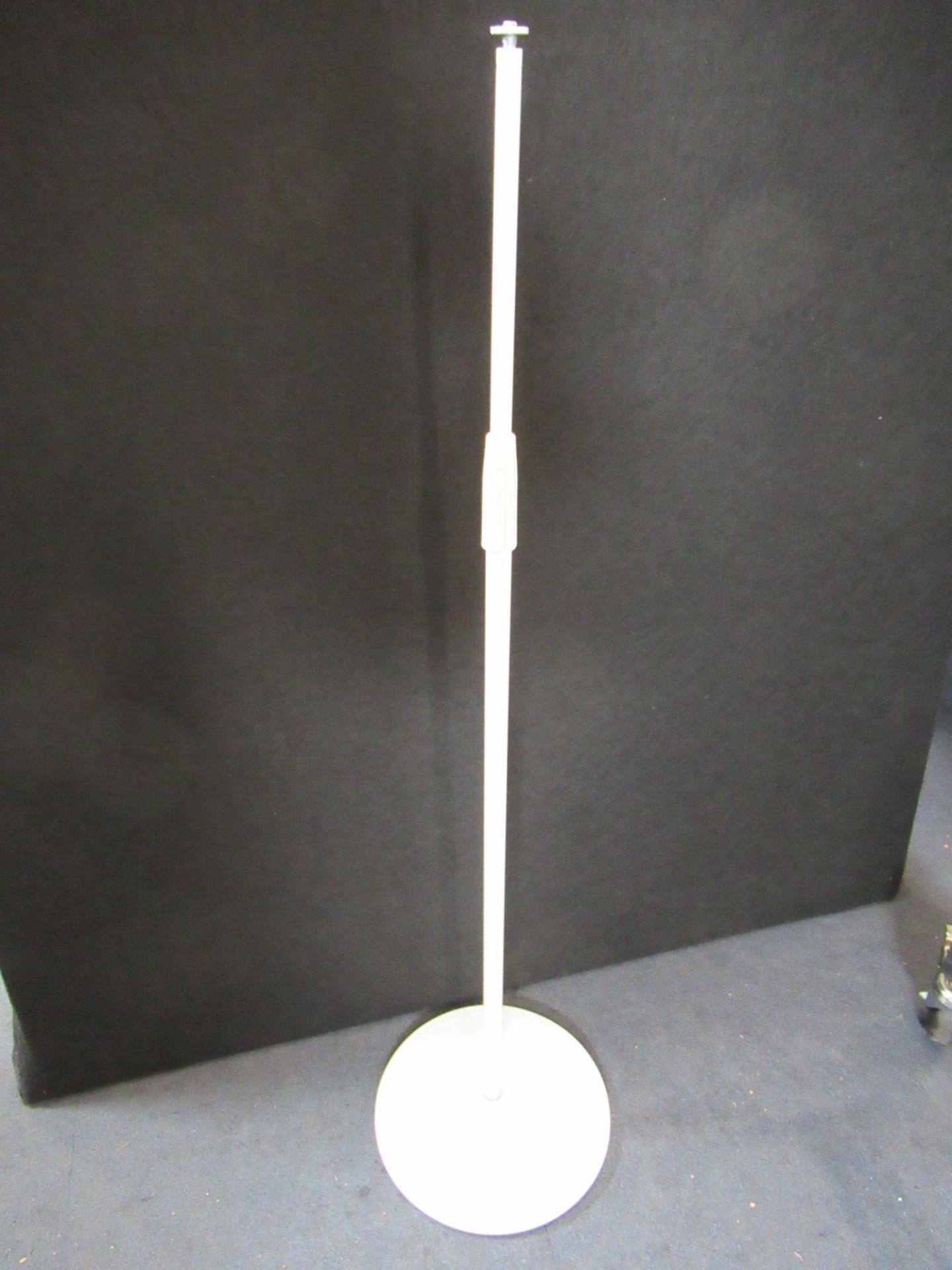 K&M round base tall telescopic microphone stands - Image 5 of 7