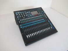 Allen and Heath QU-16 mixing console