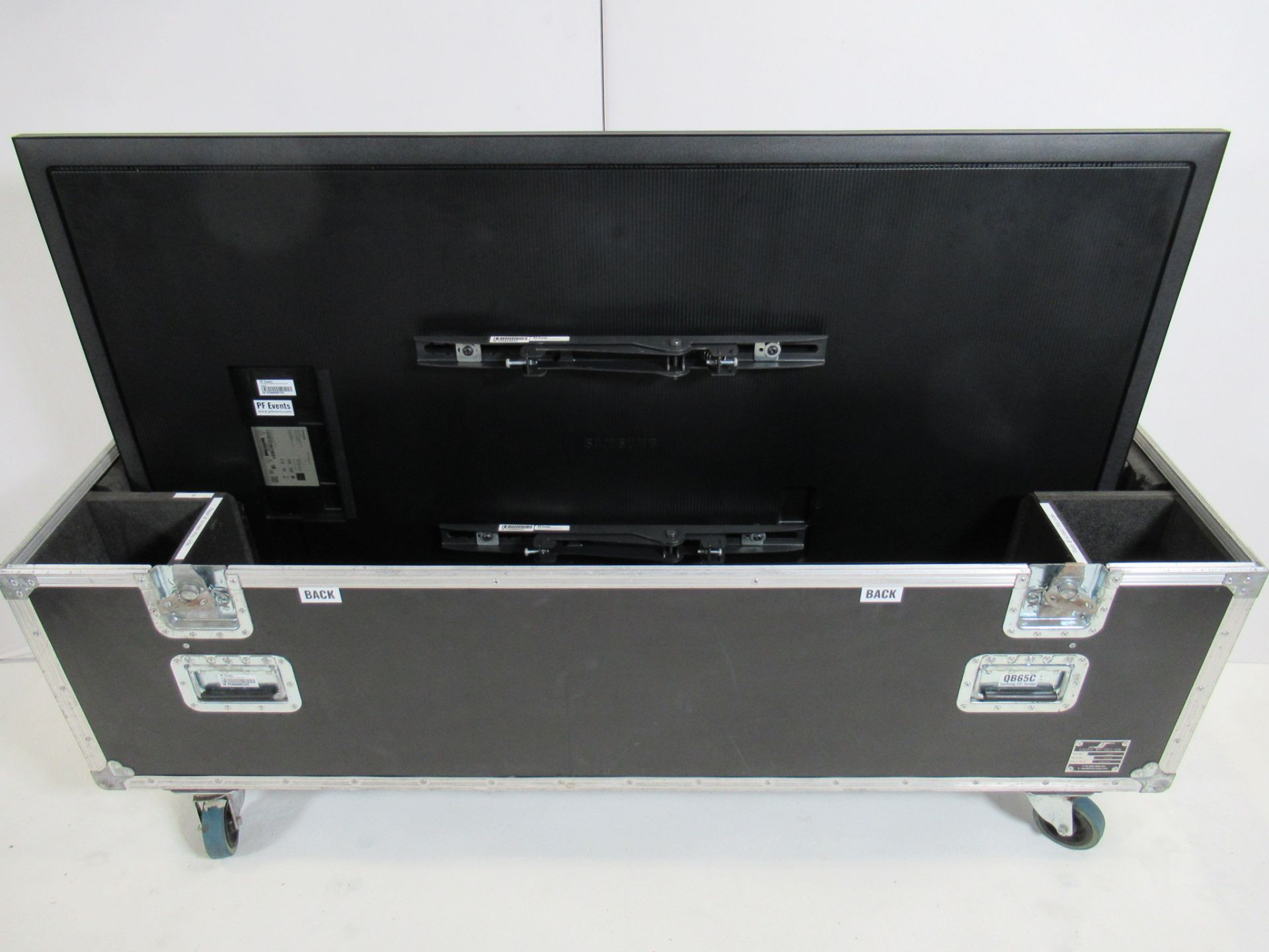 Samsung QB65C QBC Series - 65" LED-backlit LCD display - Crystal UHD 4K - Image 8 of 11