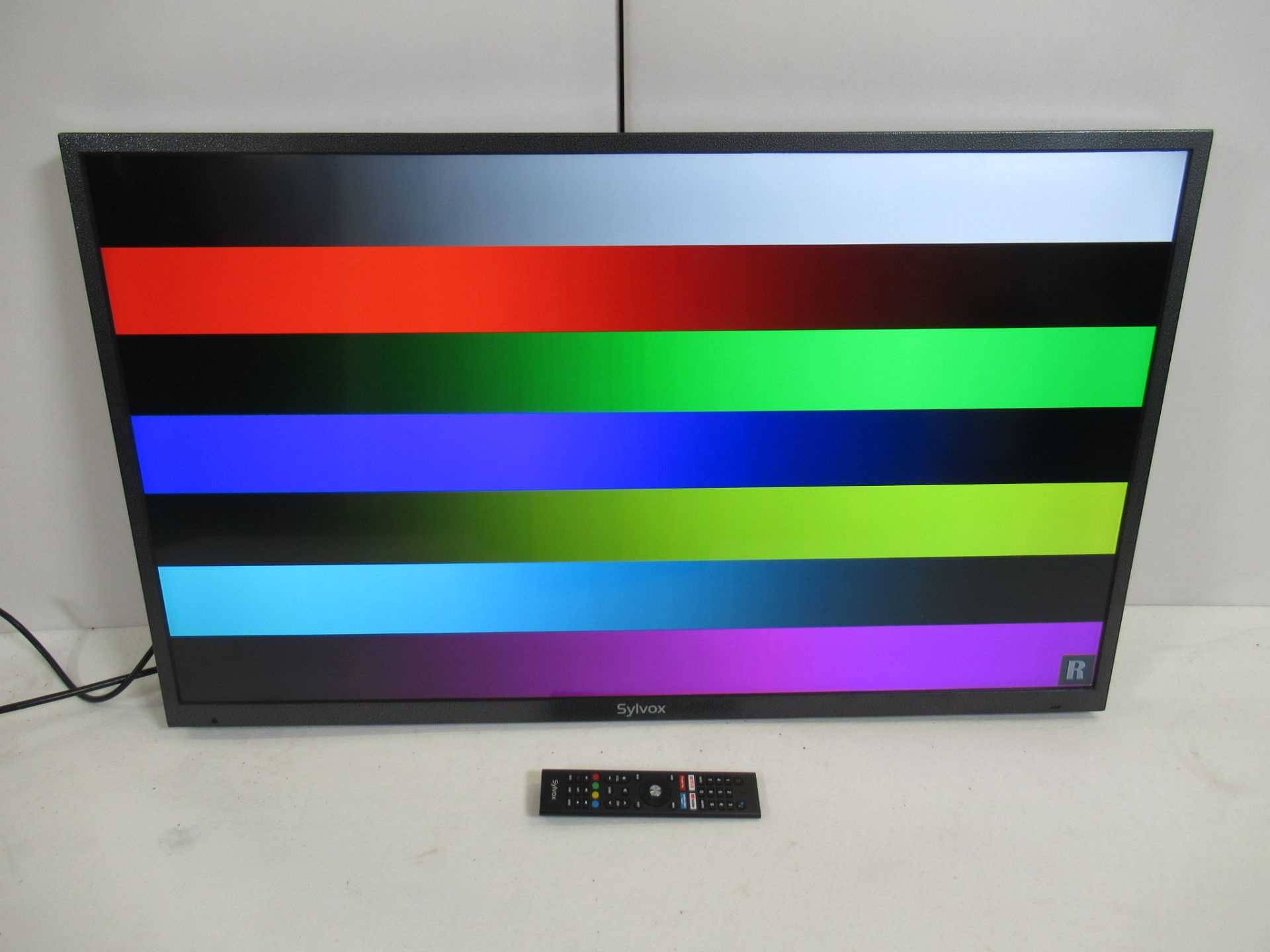 SYLVOX Partial Sun Outdoor 4K UHD 43" Smart TV