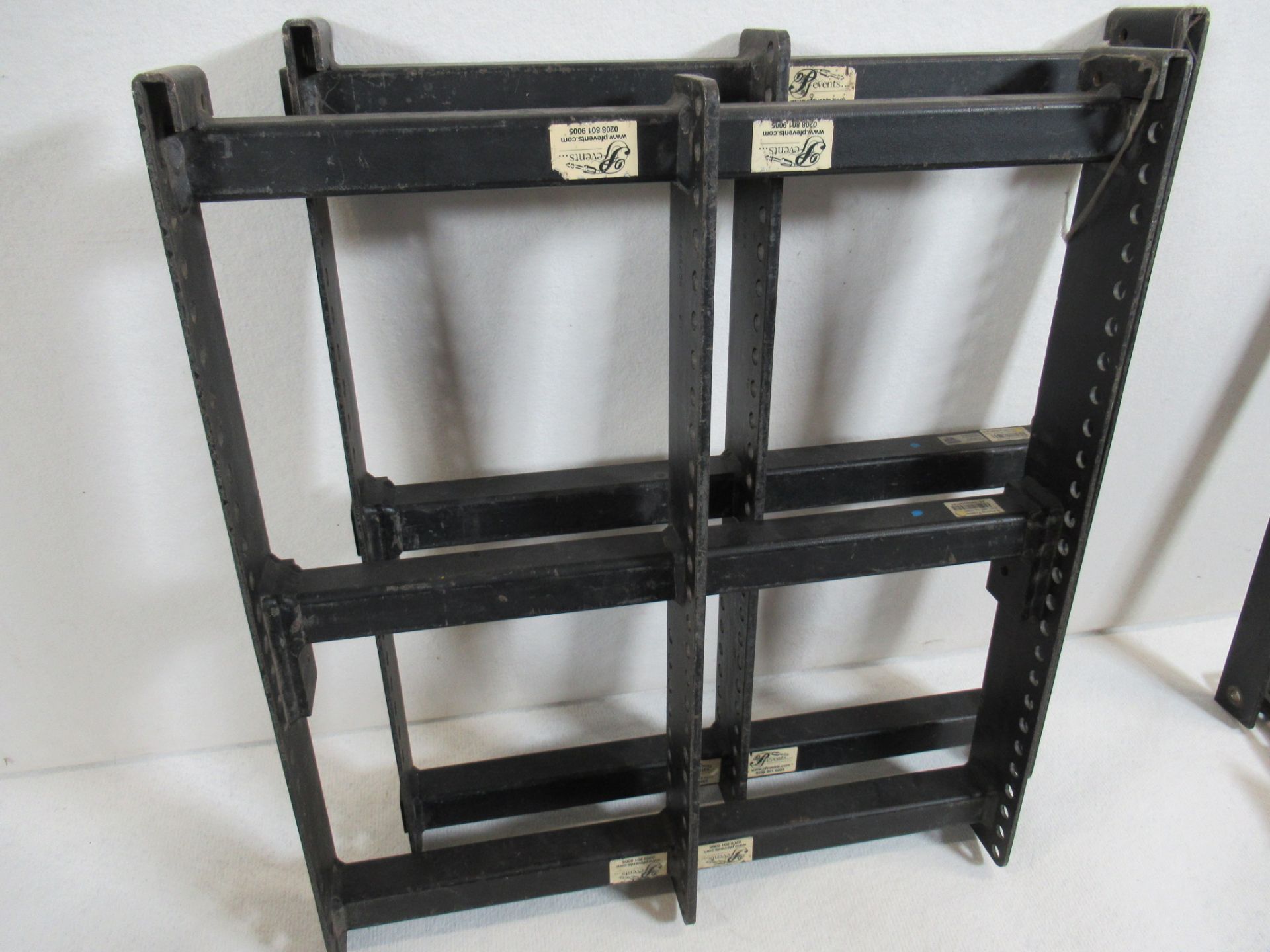 (2) D&B Flying frames - Image 2 of 14