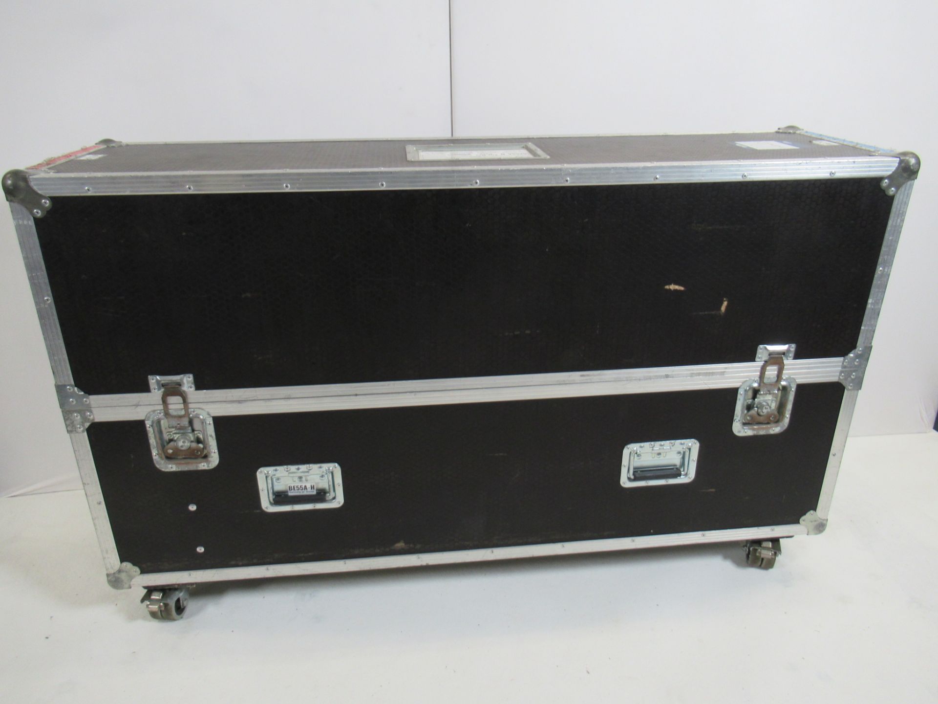 (2) Samsung BE55A-H BEA-H Series - 55" LED-backlit LCD TV - 4K - Image 18 of 19