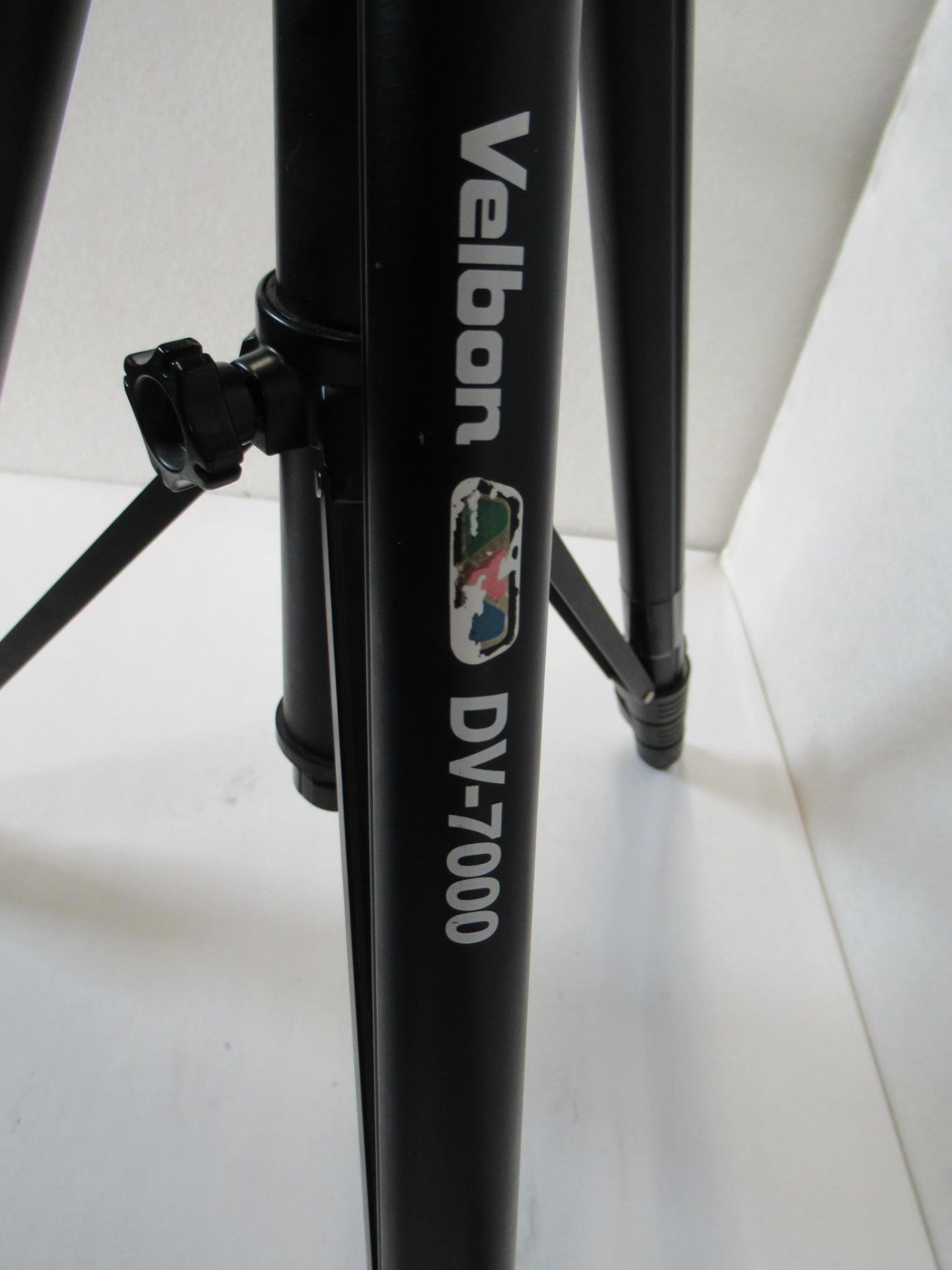 (2) Velbon DV-7000 Video Tripod Stand - Image 5 of 10
