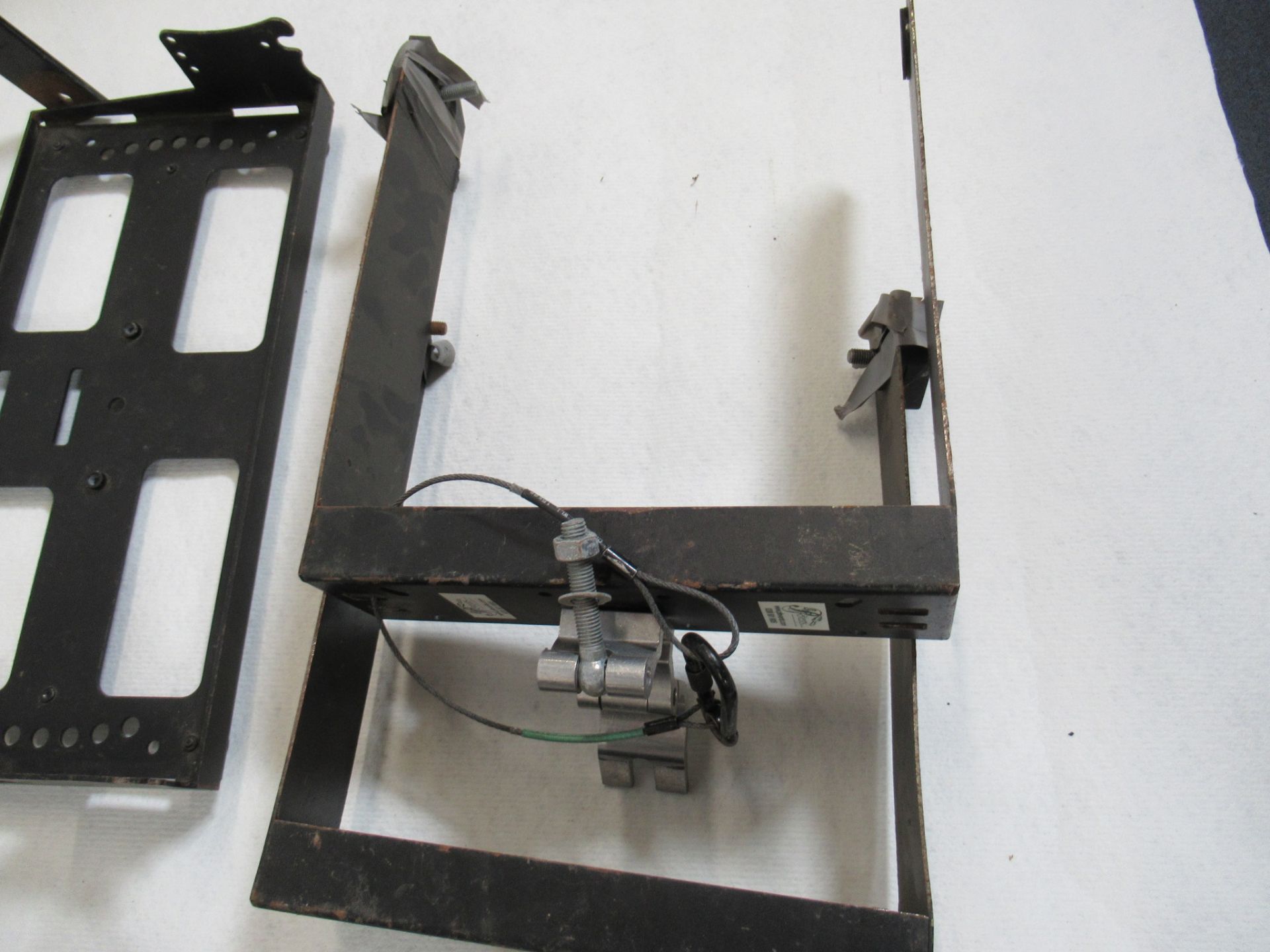 (2) D&B Flying frames - Image 11 of 14