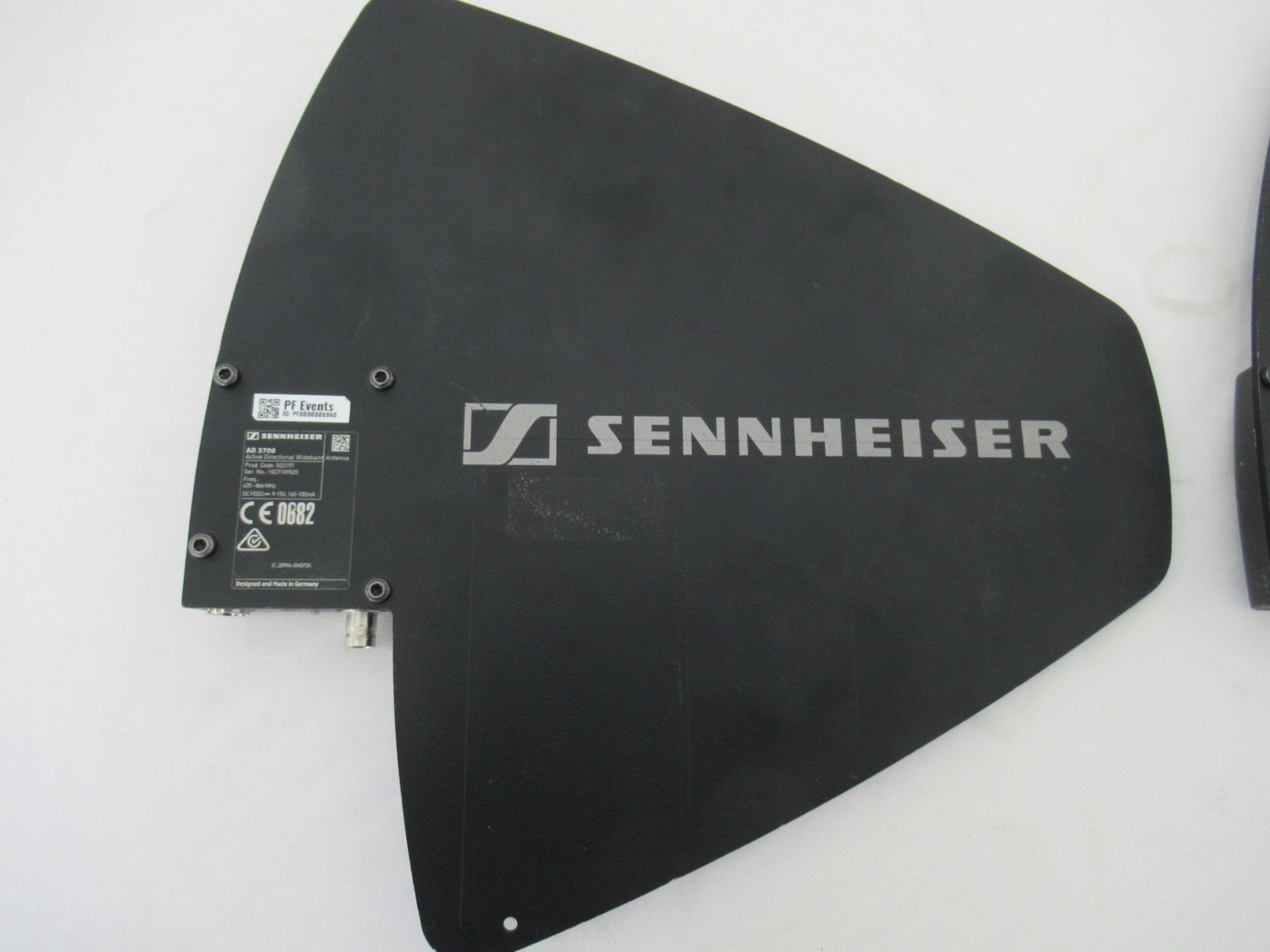 (2) Sennheiser AD 3700 Active Directional Wideband Antenna - Image 2 of 8