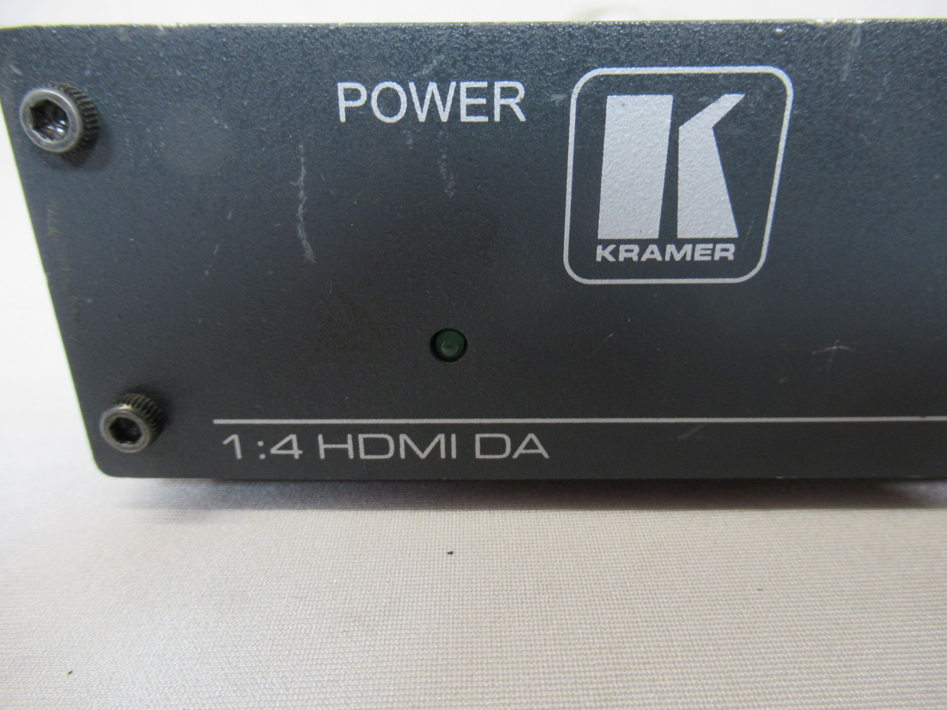 Kramer VM-4HC 1:4 HDMI distribution amplifier - Image 3 of 11