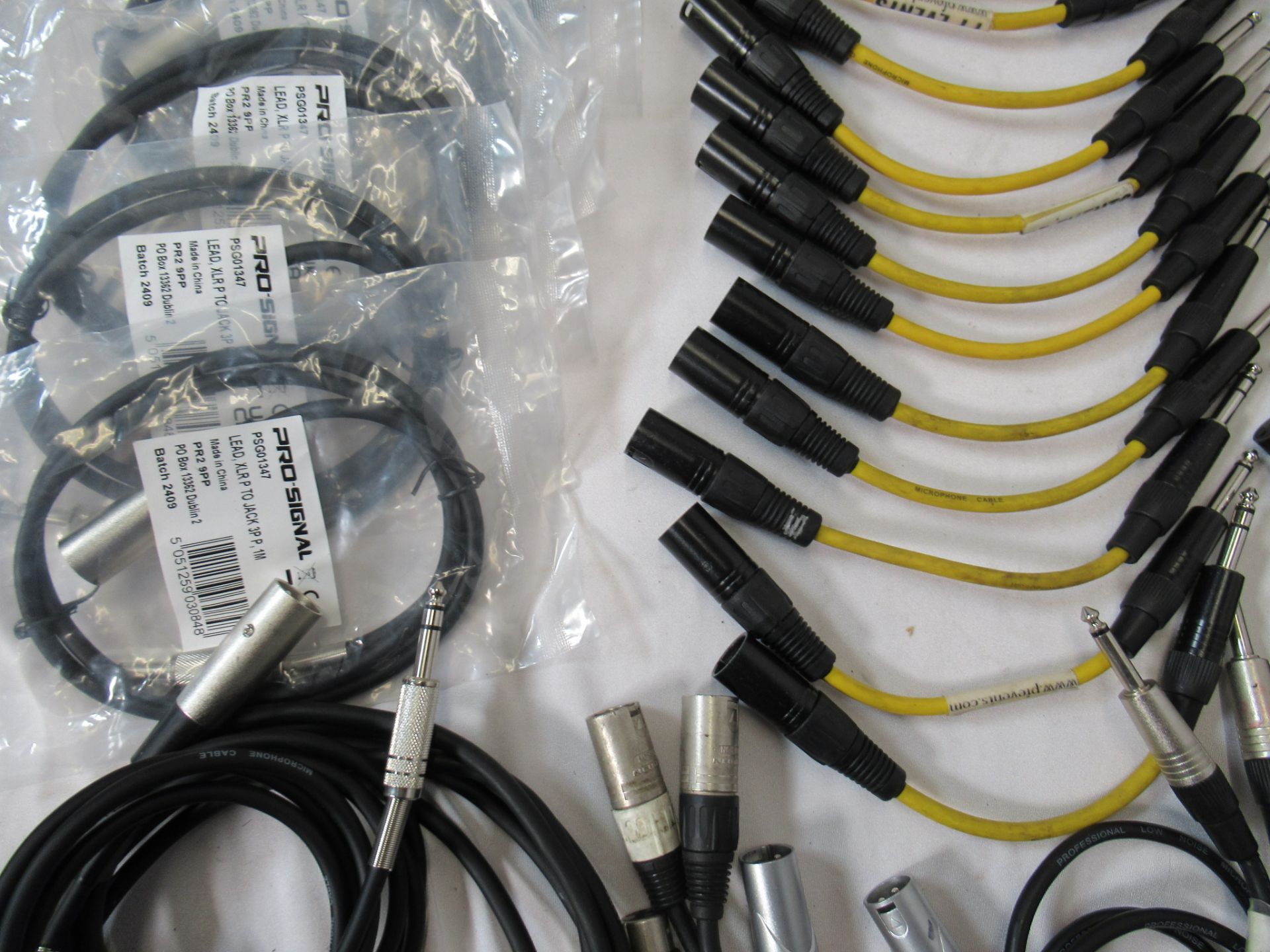 Quantity of balanced or unbalanced 1/4" Jack to M or F XLR adaptor cables - Image 8 of 10
