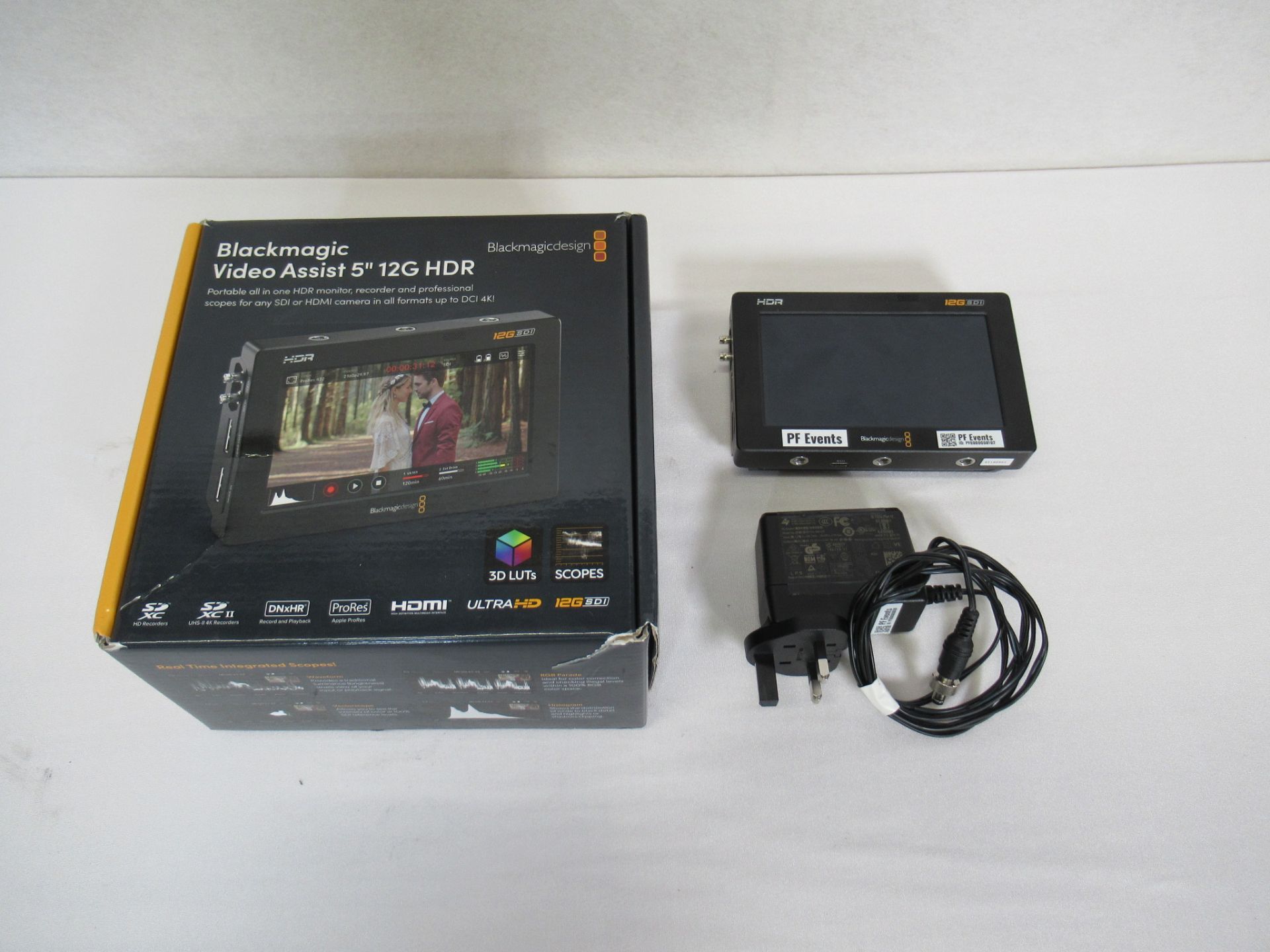Blackmagic Design Video Assist 12G HDR 5" Field Monitor-Recorder