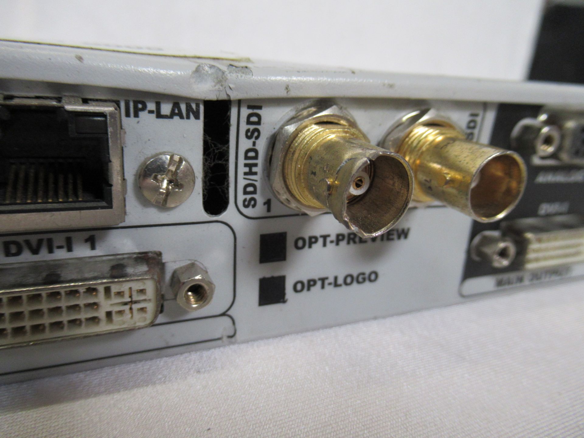 Analog Way Pulse LE PLS200 Dual Scaler Mixer Switcher - Image 9 of 10