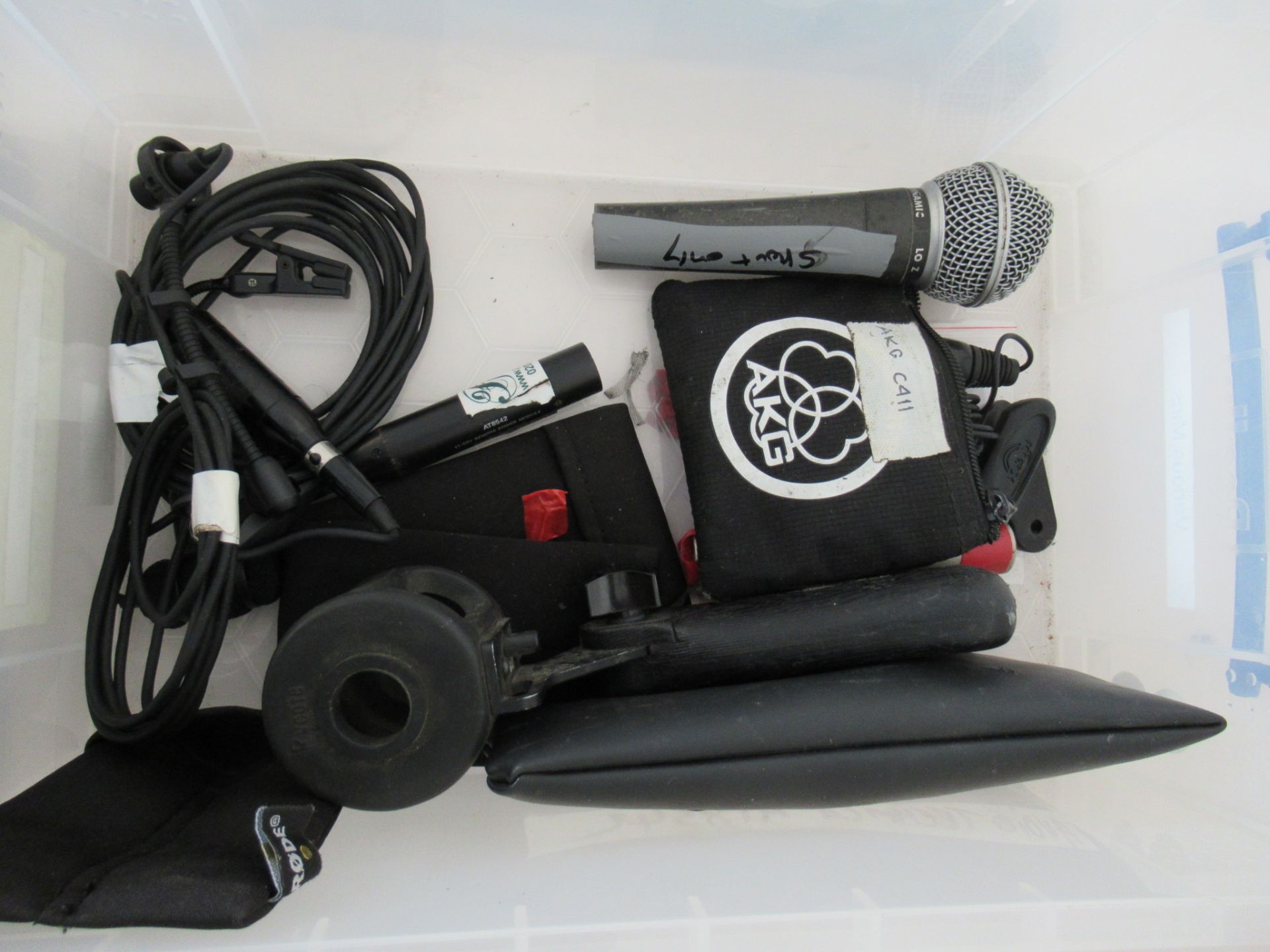 (10) Assorted microphones and associated items - Image 3 of 15