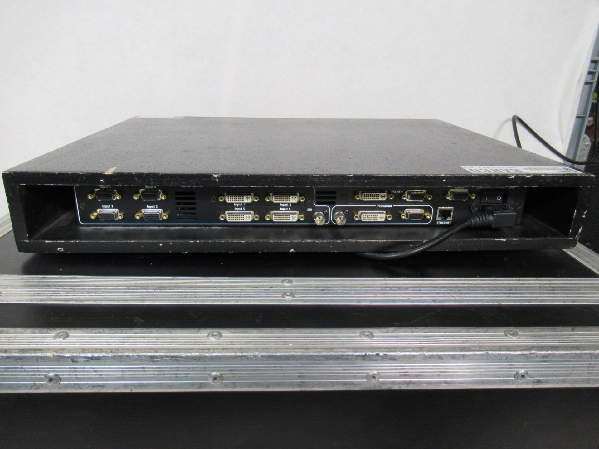 Barco PDS-902 3G DVI video switcher - Image 4 of 10