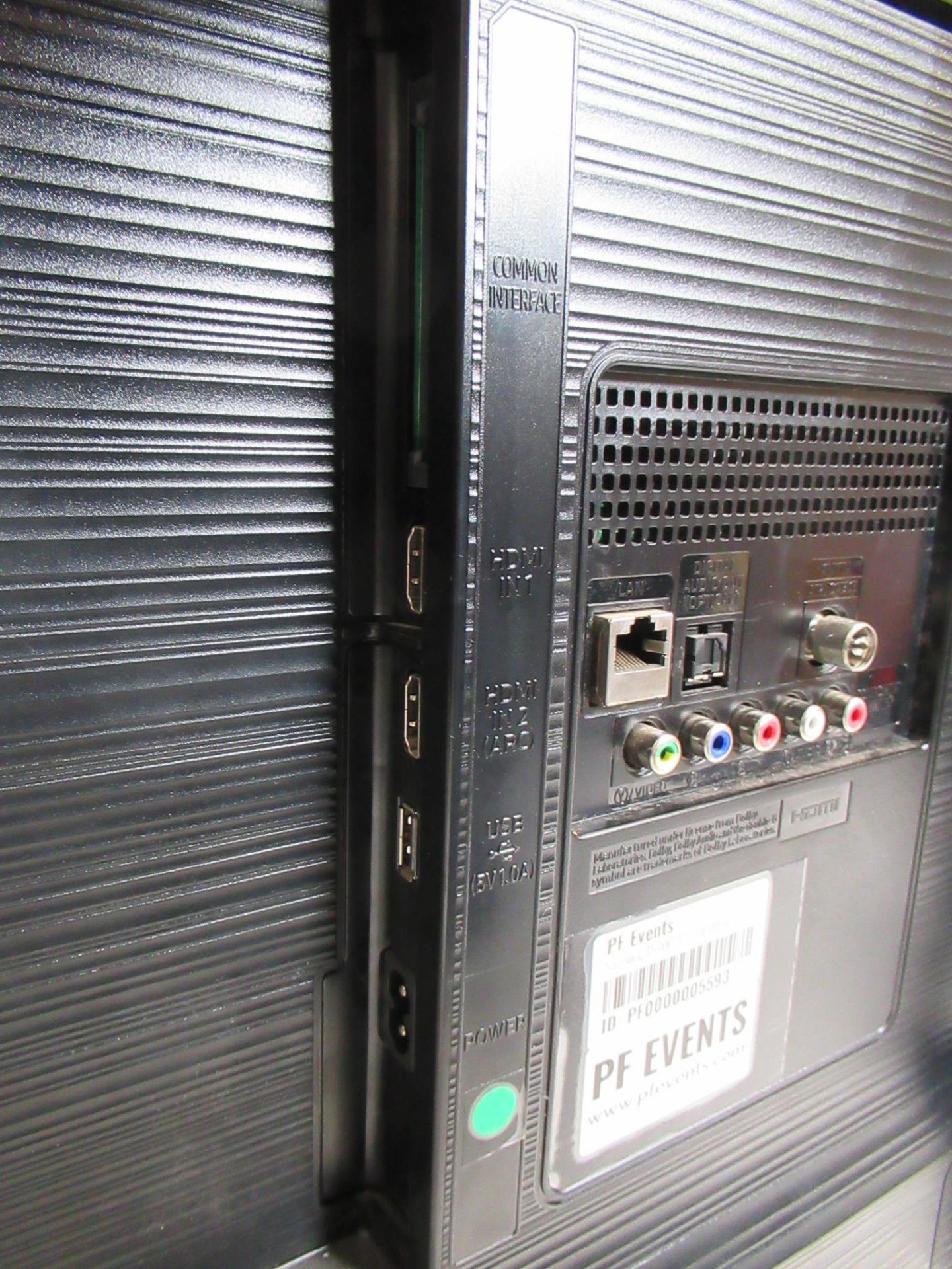 Samsung T5300 32" LED-backlit LCD Full HD HDR Smart TV - Image 4 of 10