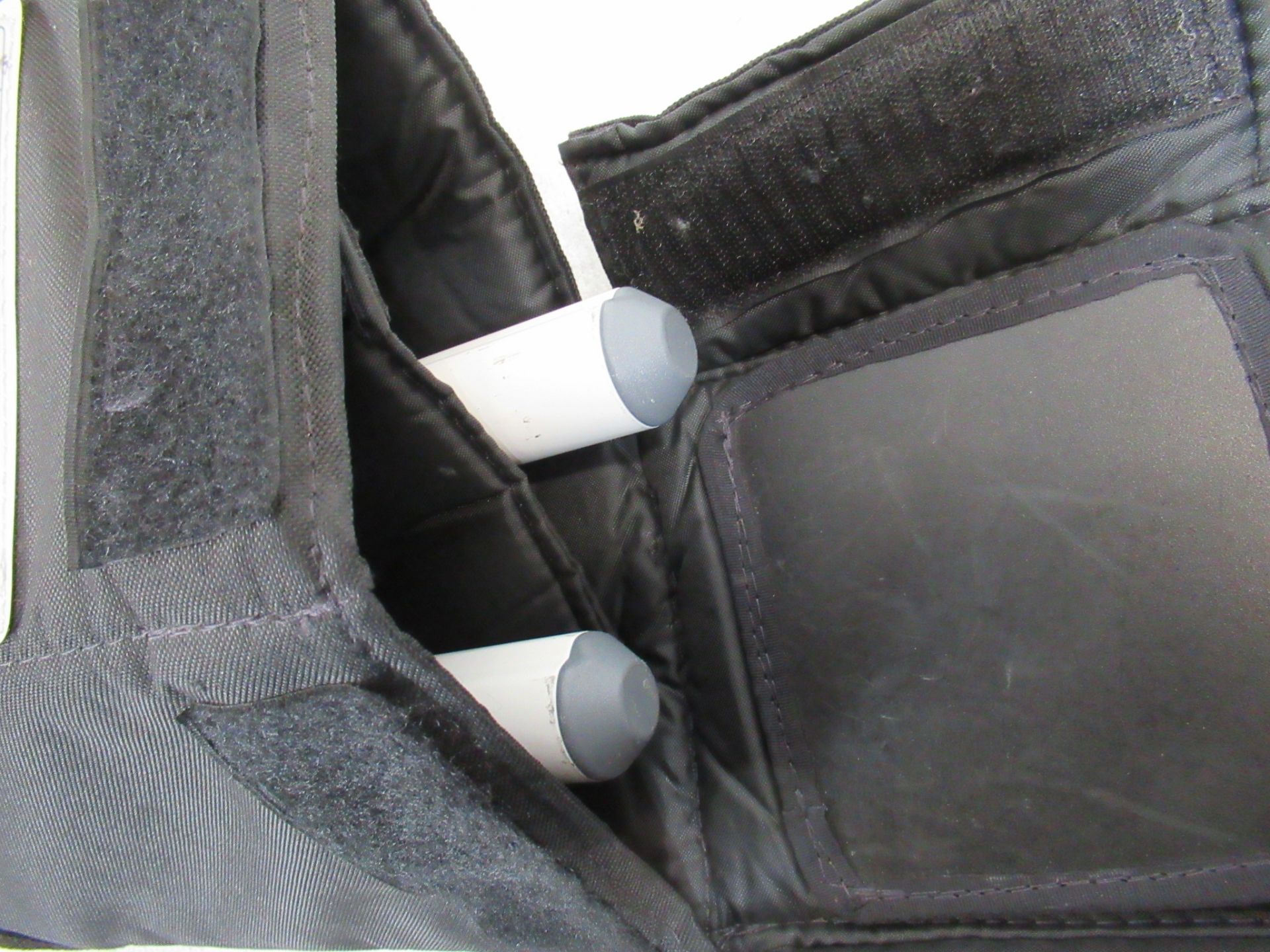 (2) K&M white distance rods in soft bags - Image 3 of 4