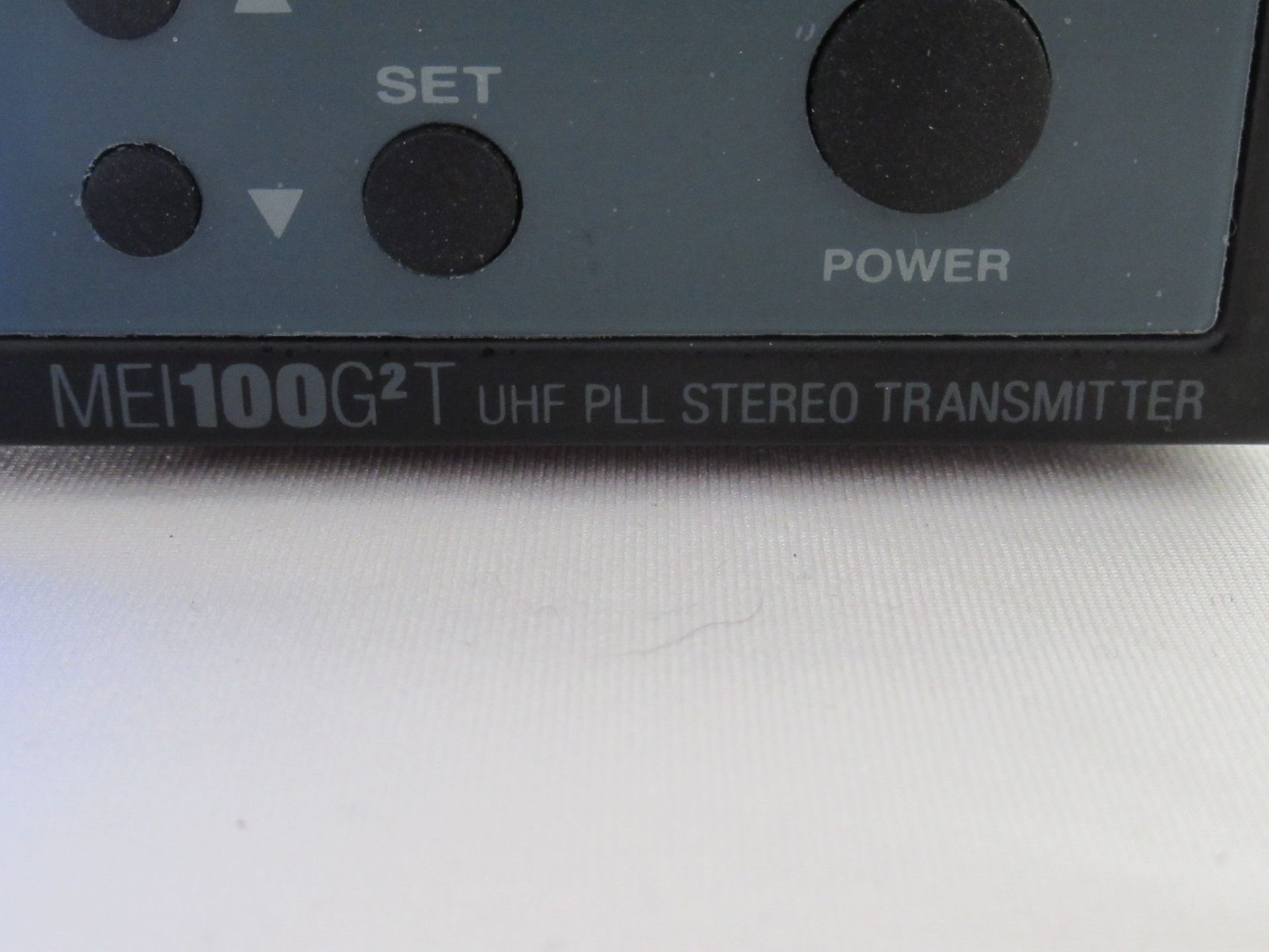 LD Systems MEI100G2 In-Ear Monitoring System - Image 6 of 14