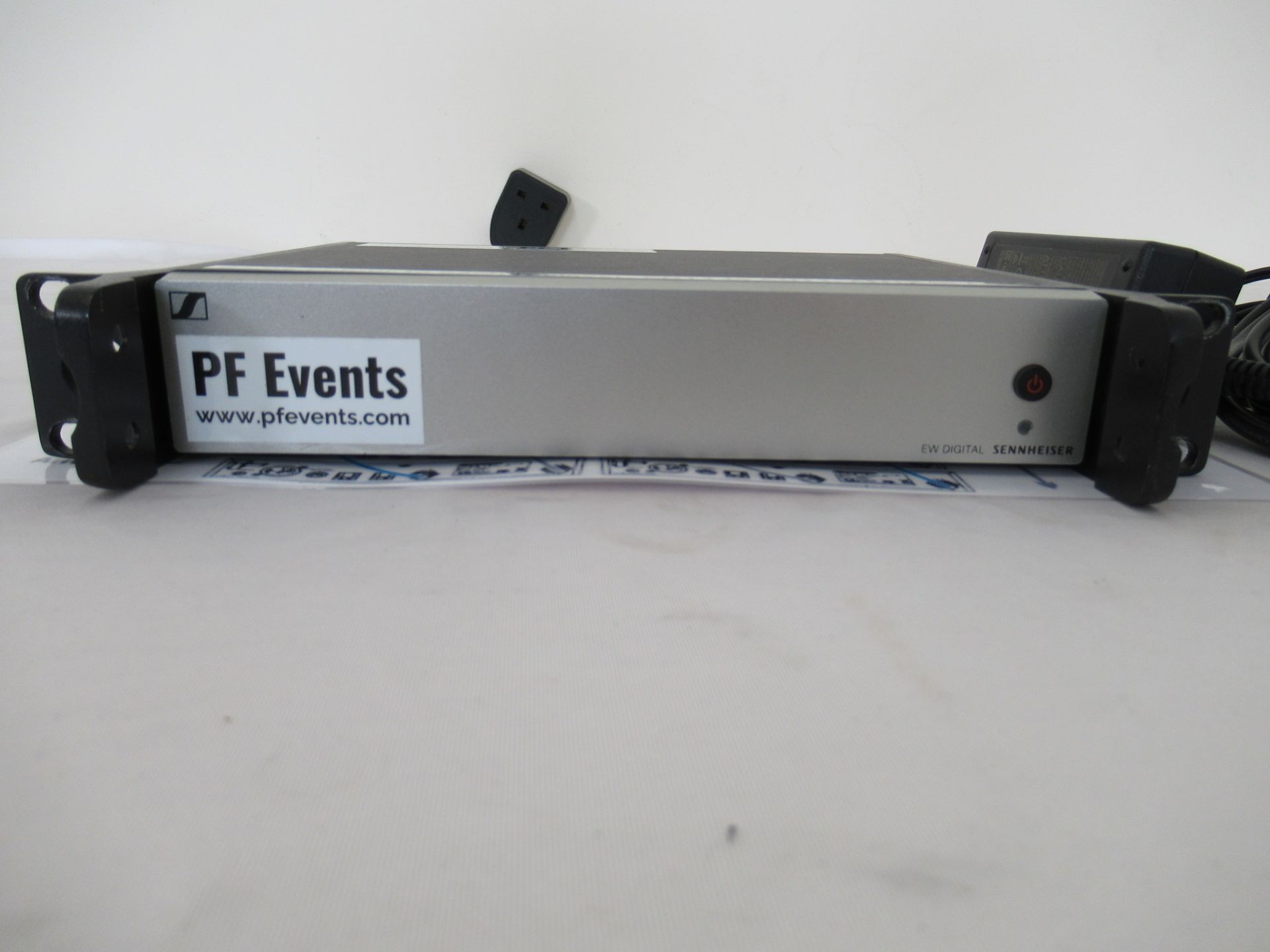 Sennheiser EW-D ASA Active Antenna Splitter - Image 2 of 7